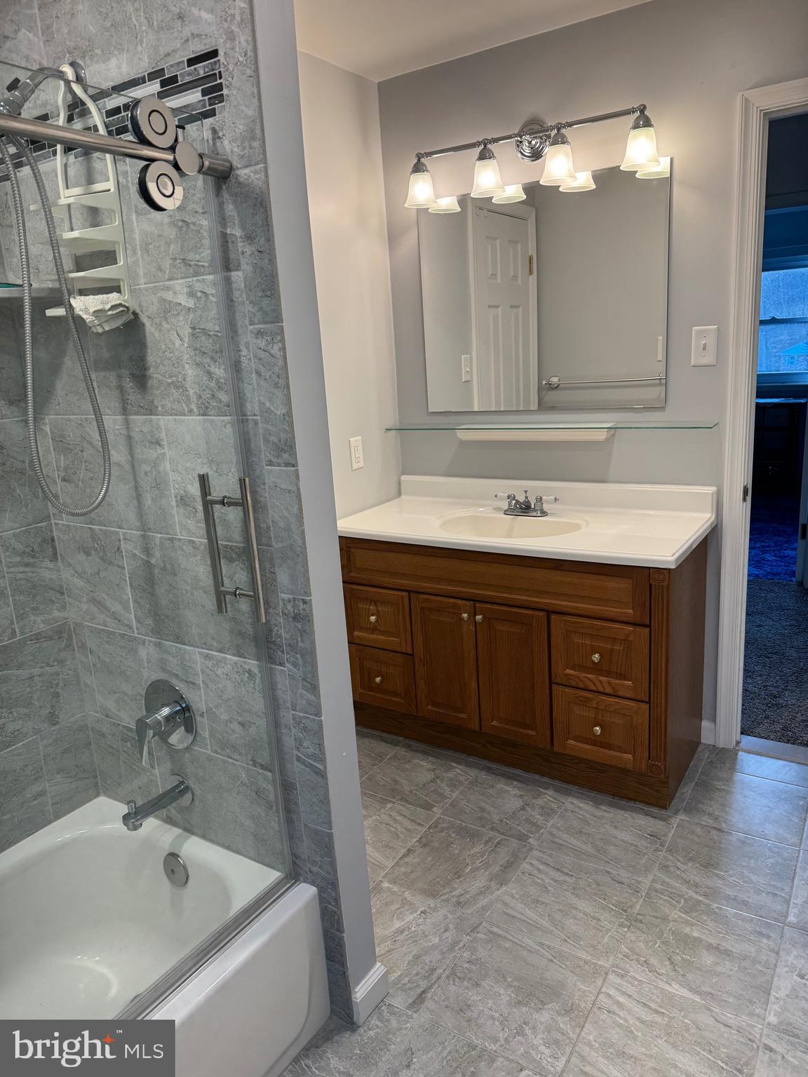 RADNOR GREEN - Residential