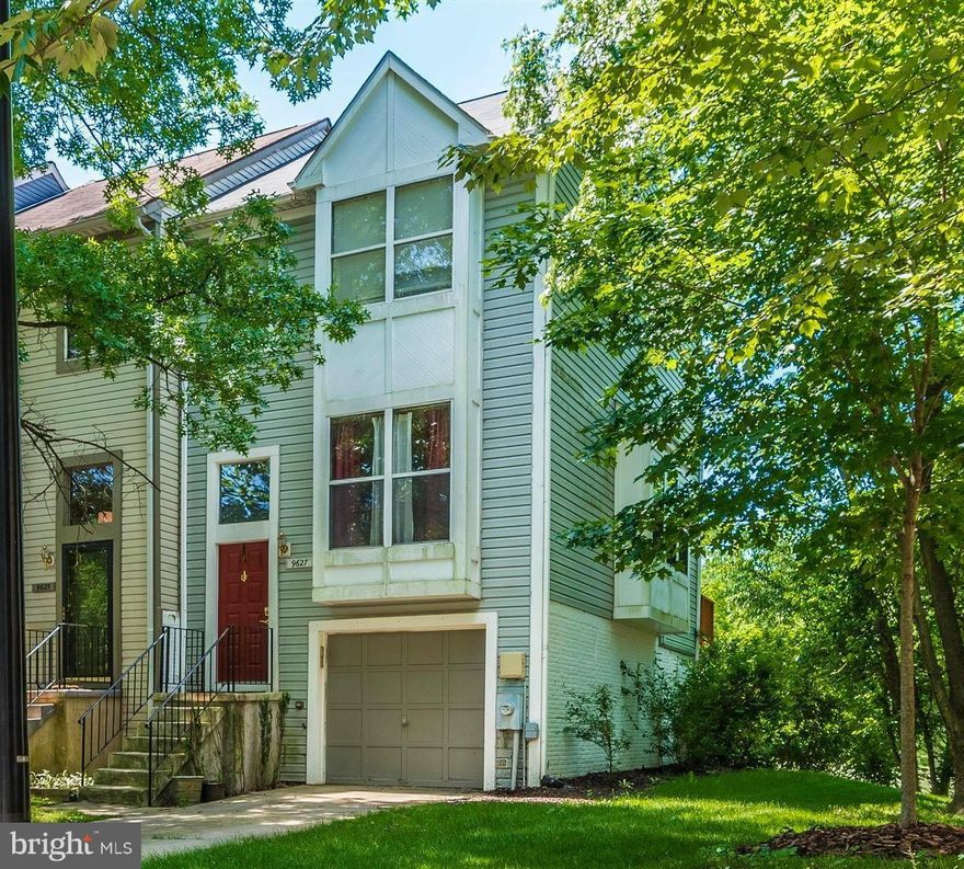 End Unit! Airy kitchen with updated SS appliances flows perfectly into an open layout dining and separate living room.Large deck is perfect for grilling and entertaining. Finished basement w/ wet bar plus patio and private, wooded backyard. Spacious master suite with dual closets. New Heat Pump (4/17).Garage+driveway parking on a cul-de-sac round out this wonderful townhouse that won't last!