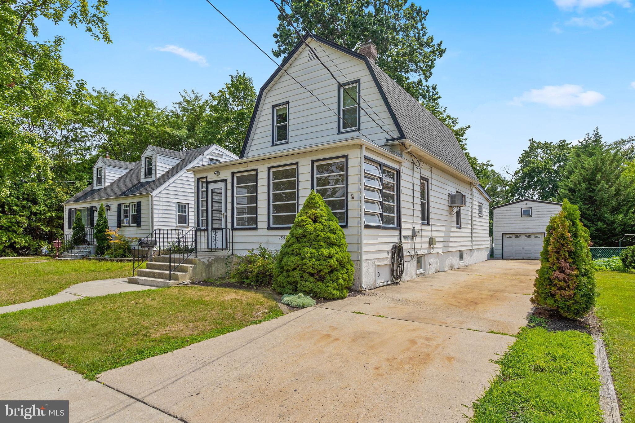 1857 SPRUCE STREET