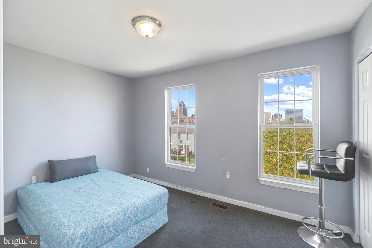 DOWNTOWN - Residential