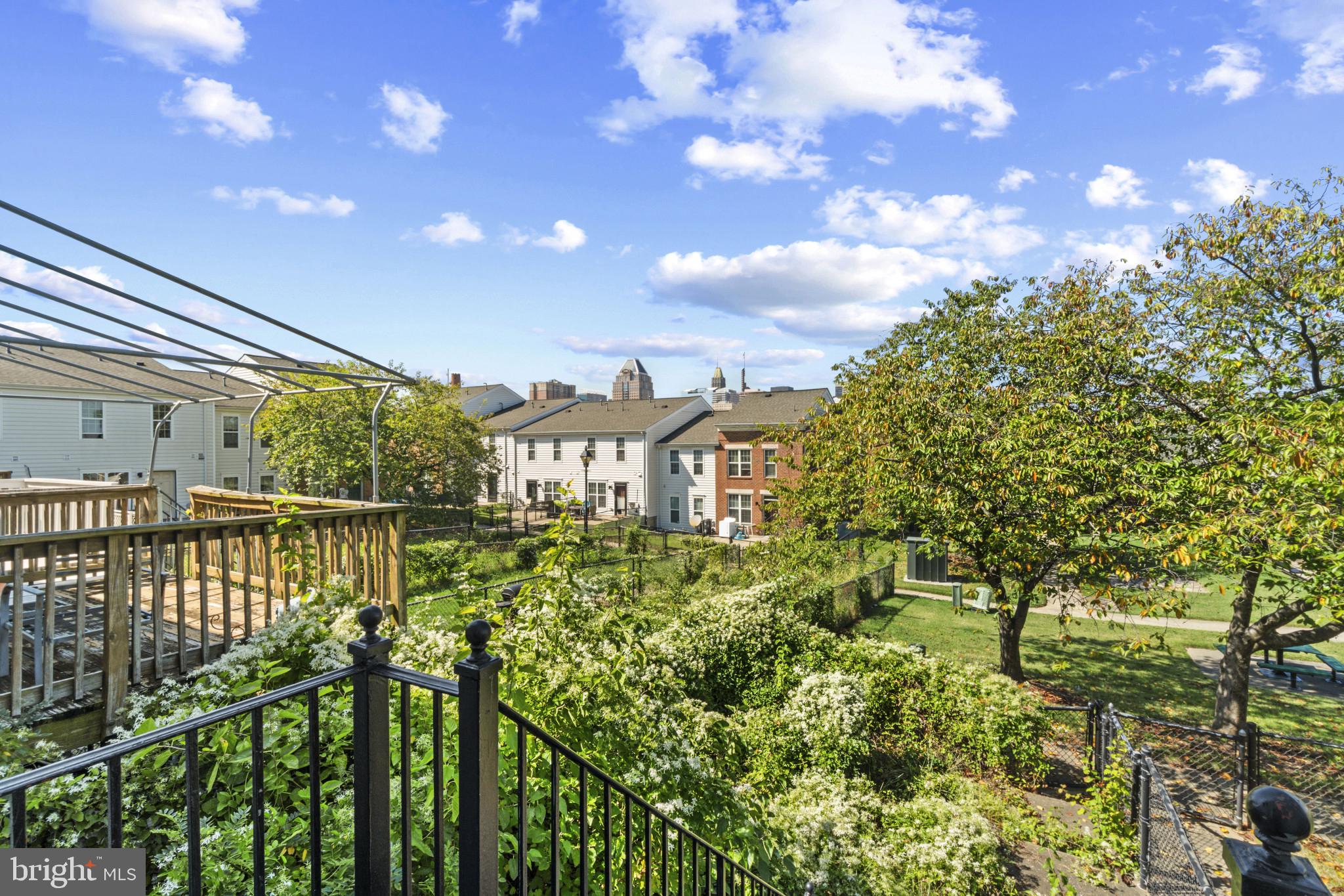 DOWNTOWN - Residential