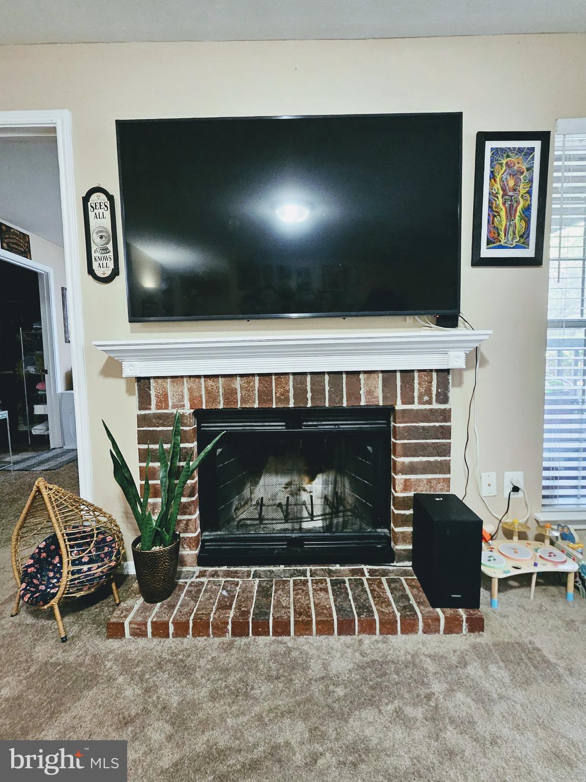 ENGLISH COUNTRY MANOR - Residential Lease