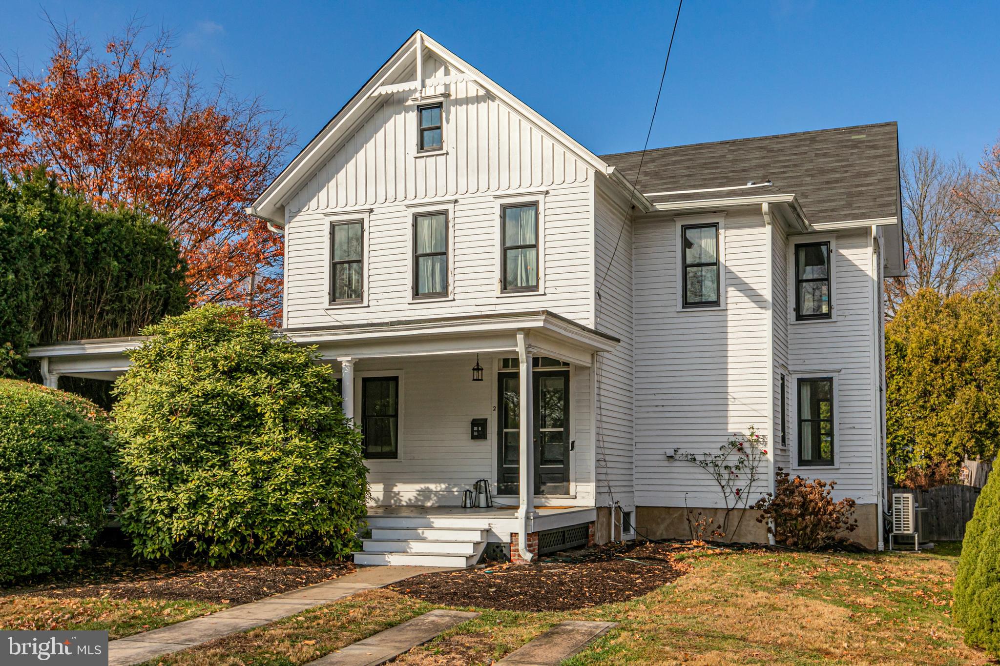 2 FRONT STREET