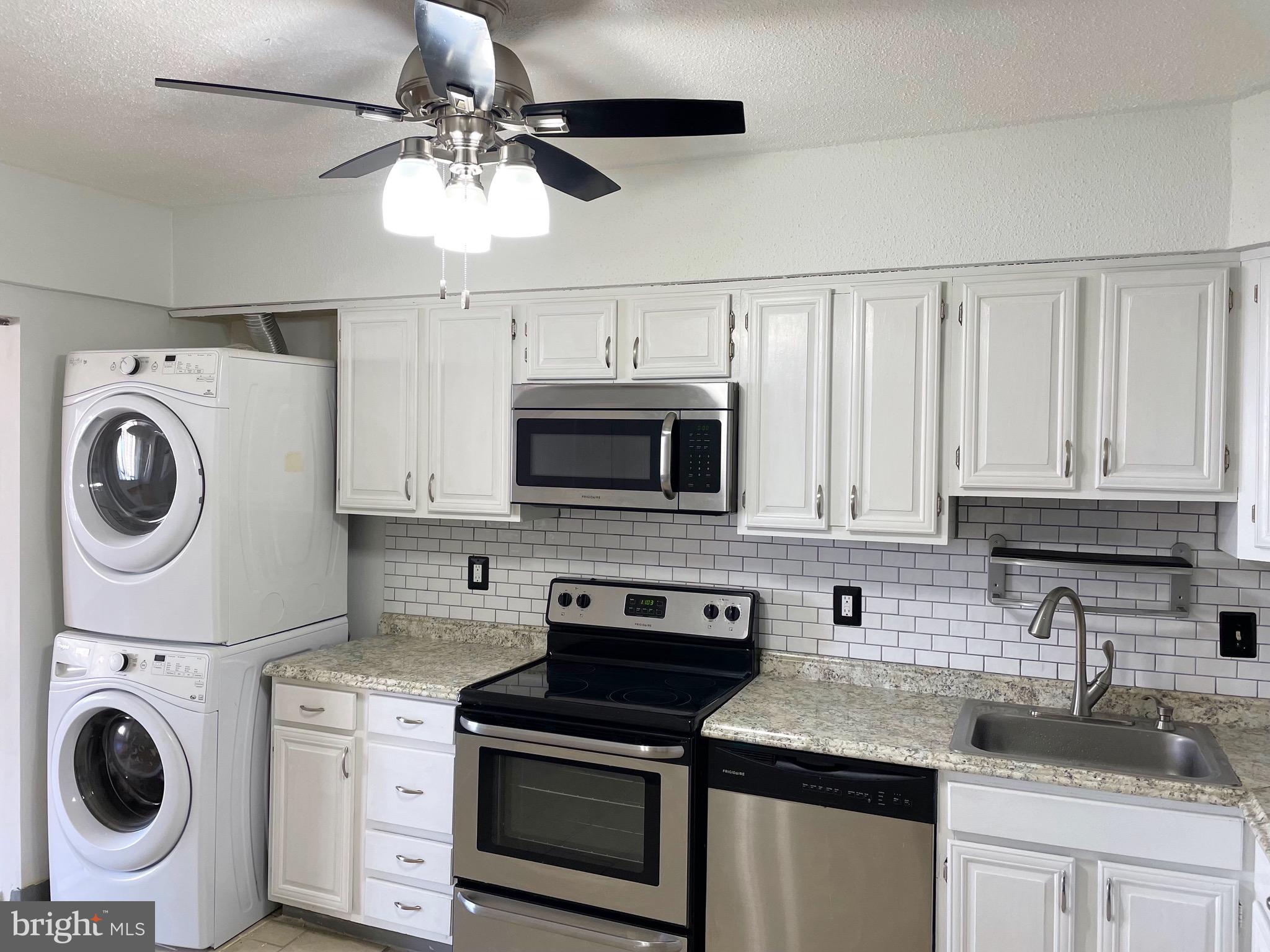 SKYLINE HOUSE - Residential