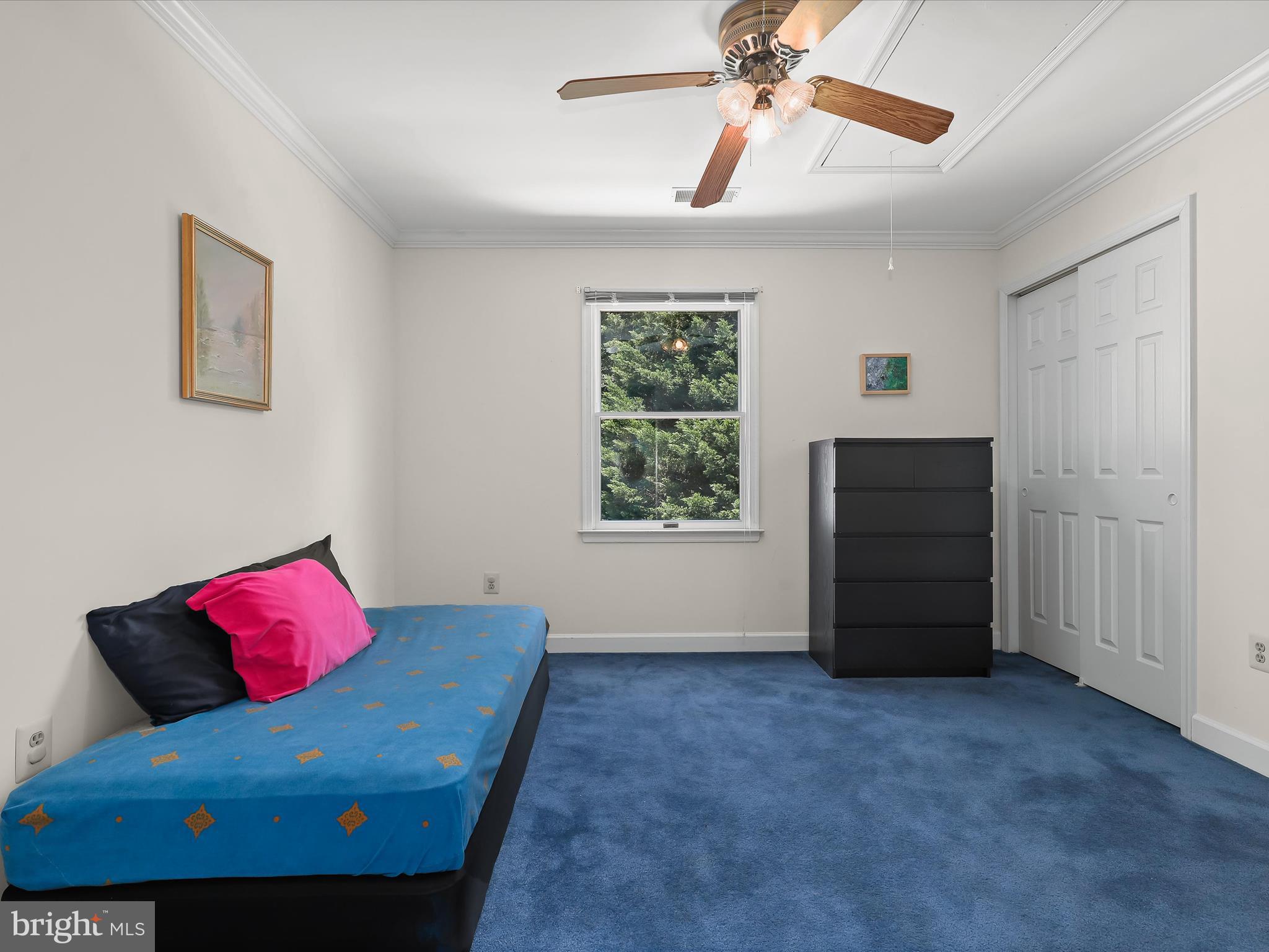 BURLEIGH MANOR - Residential