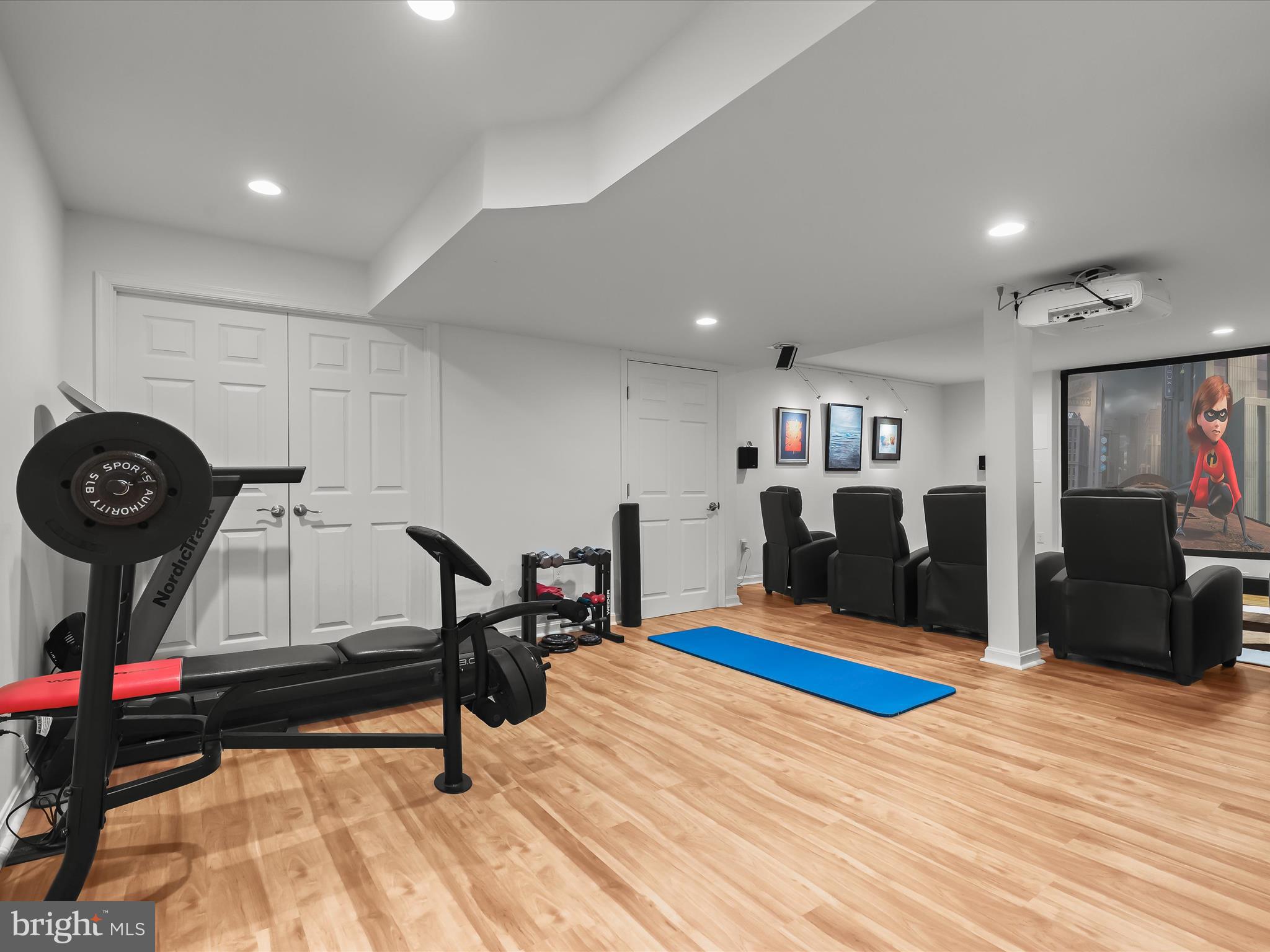 BURLEIGH MANOR - Residential