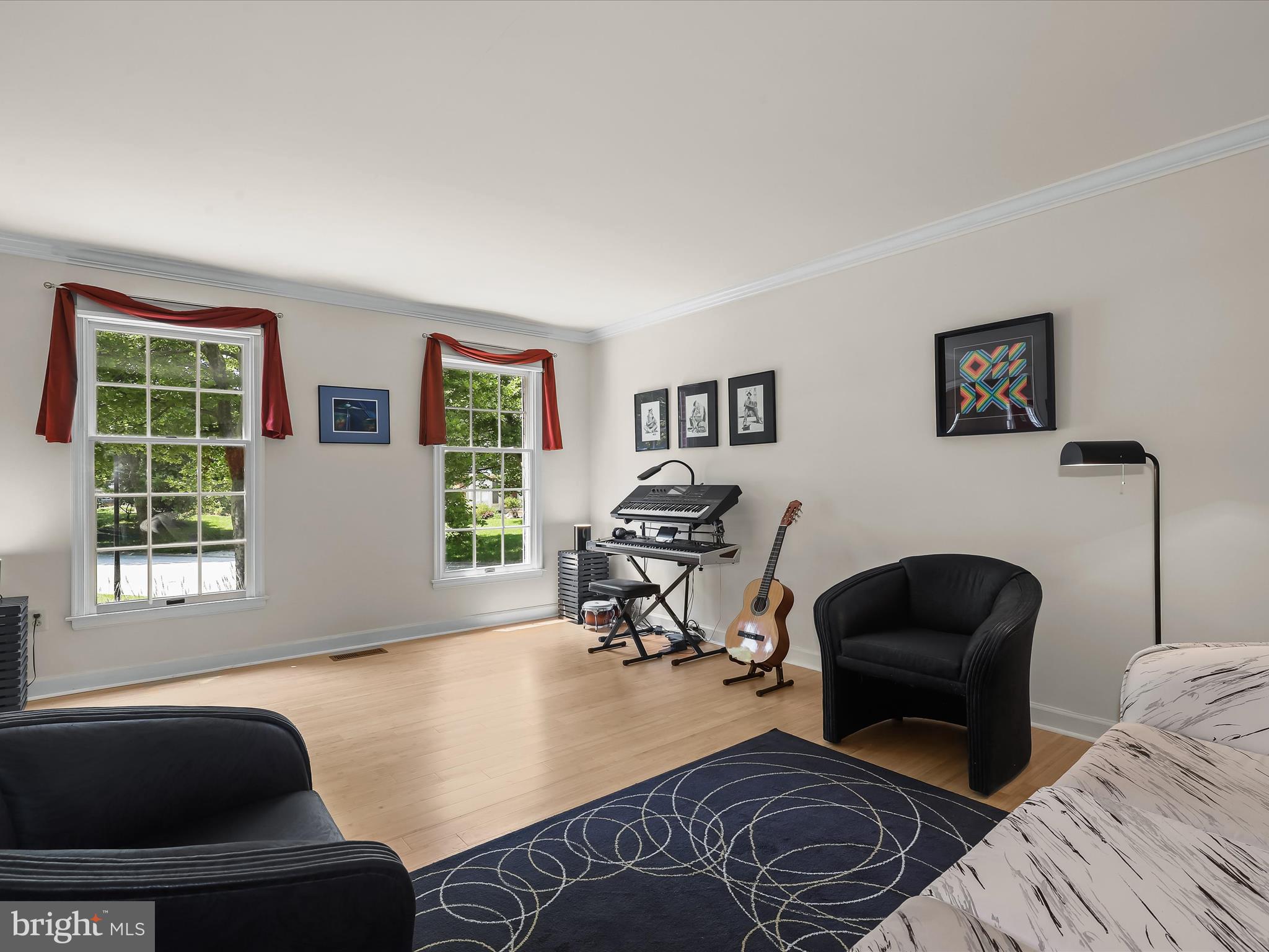 BURLEIGH MANOR - Residential