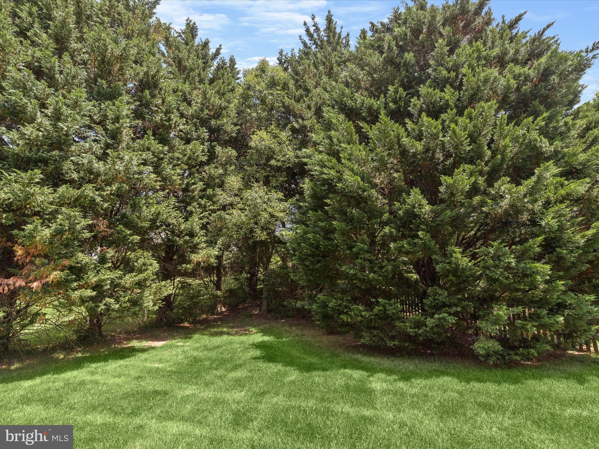 BURLEIGH MANOR - Residential