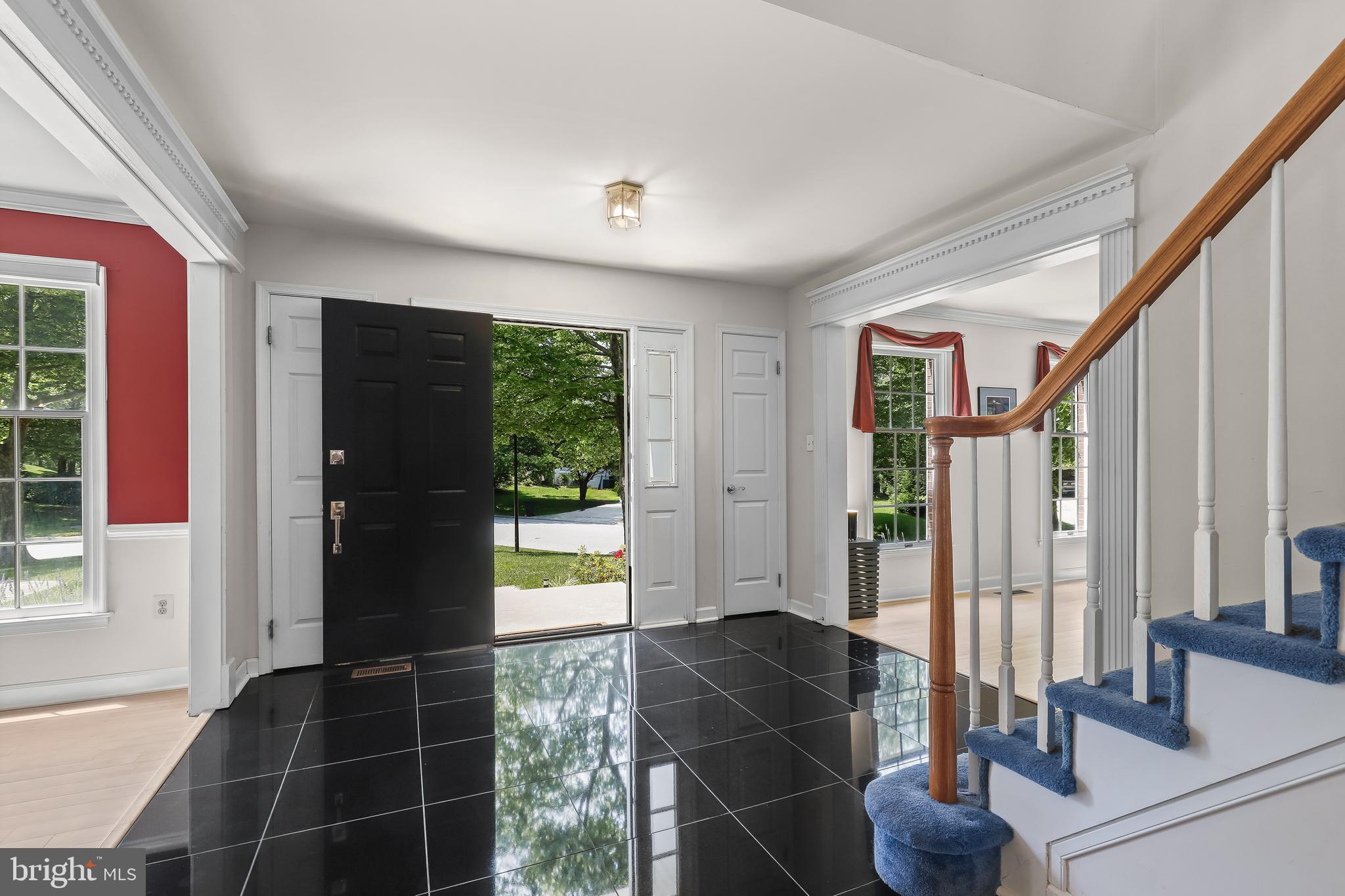 BURLEIGH MANOR - Residential