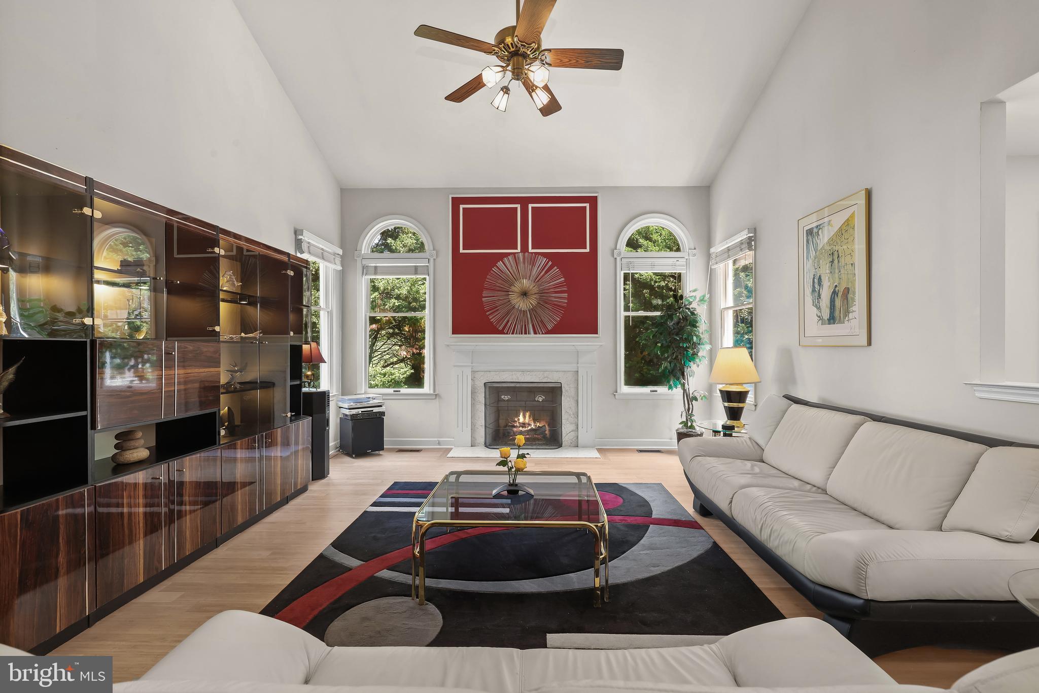 BURLEIGH MANOR - Residential