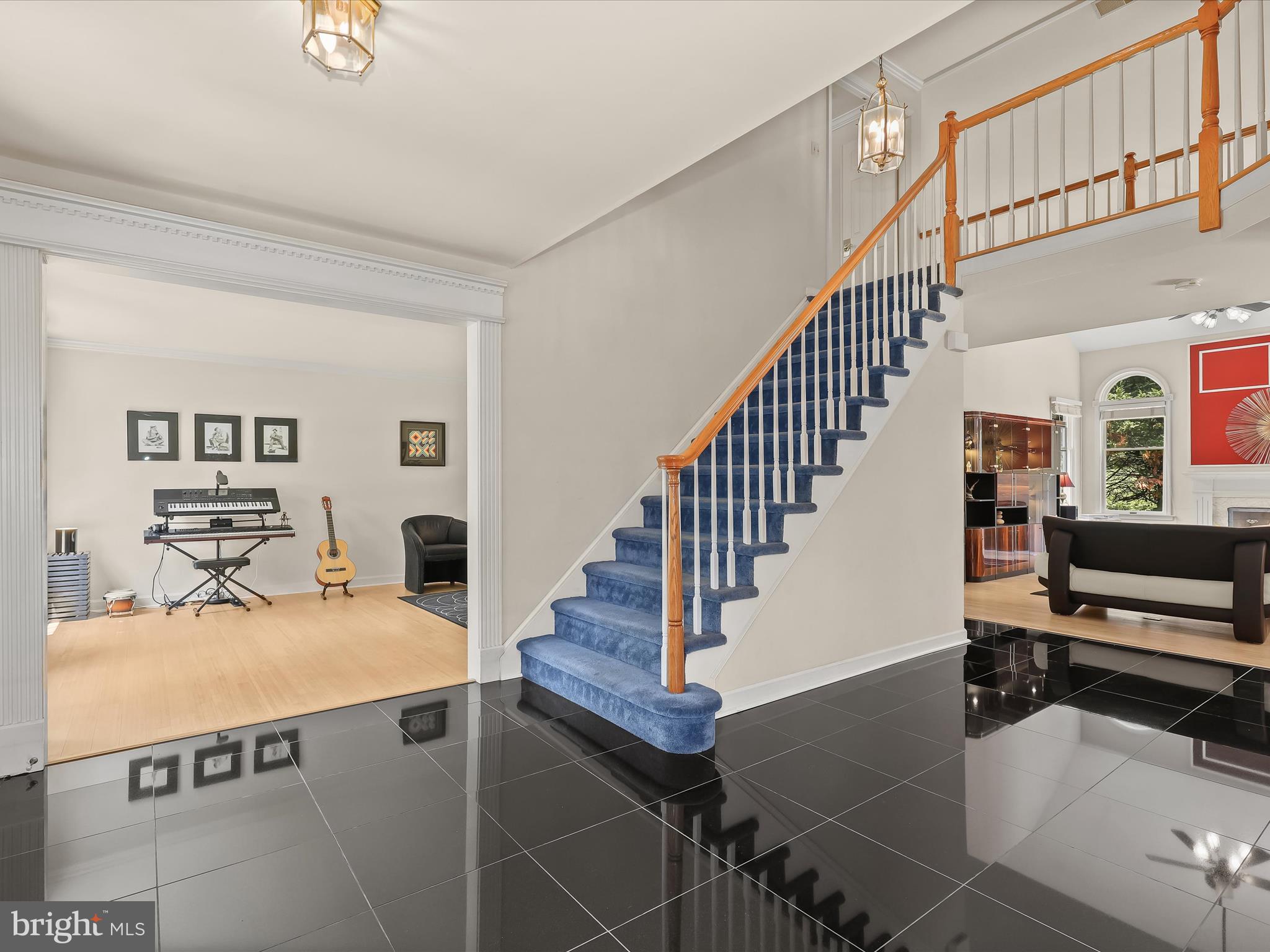 BURLEIGH MANOR - Residential