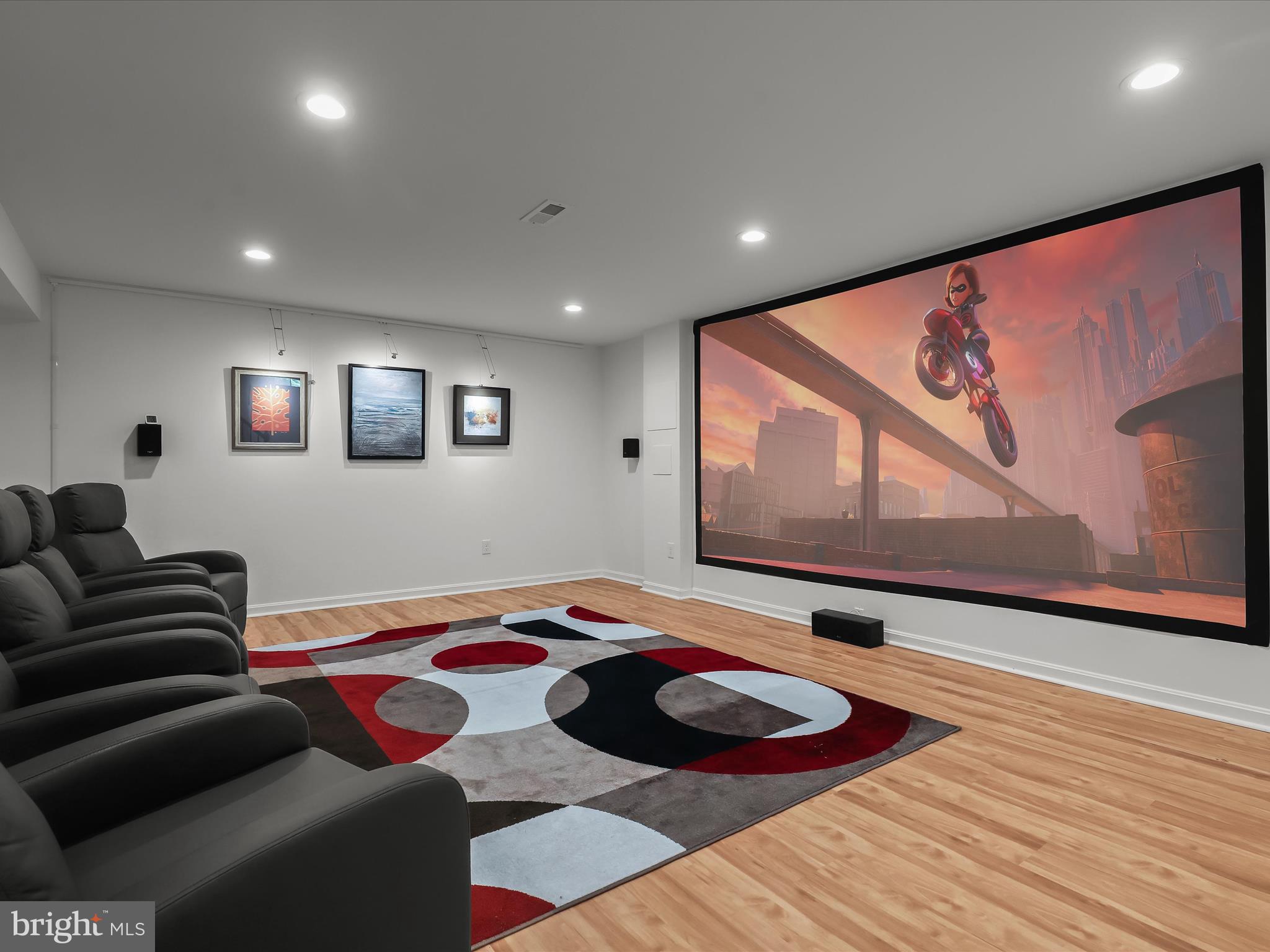 BURLEIGH MANOR - Residential