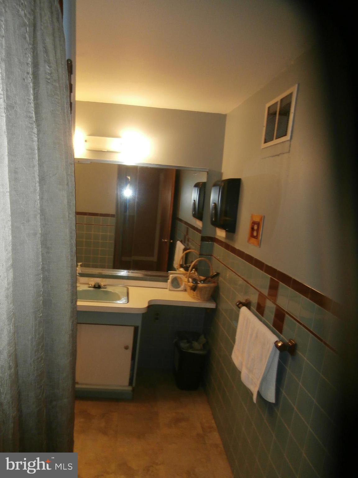 NONE AVA ILABLE - Residential