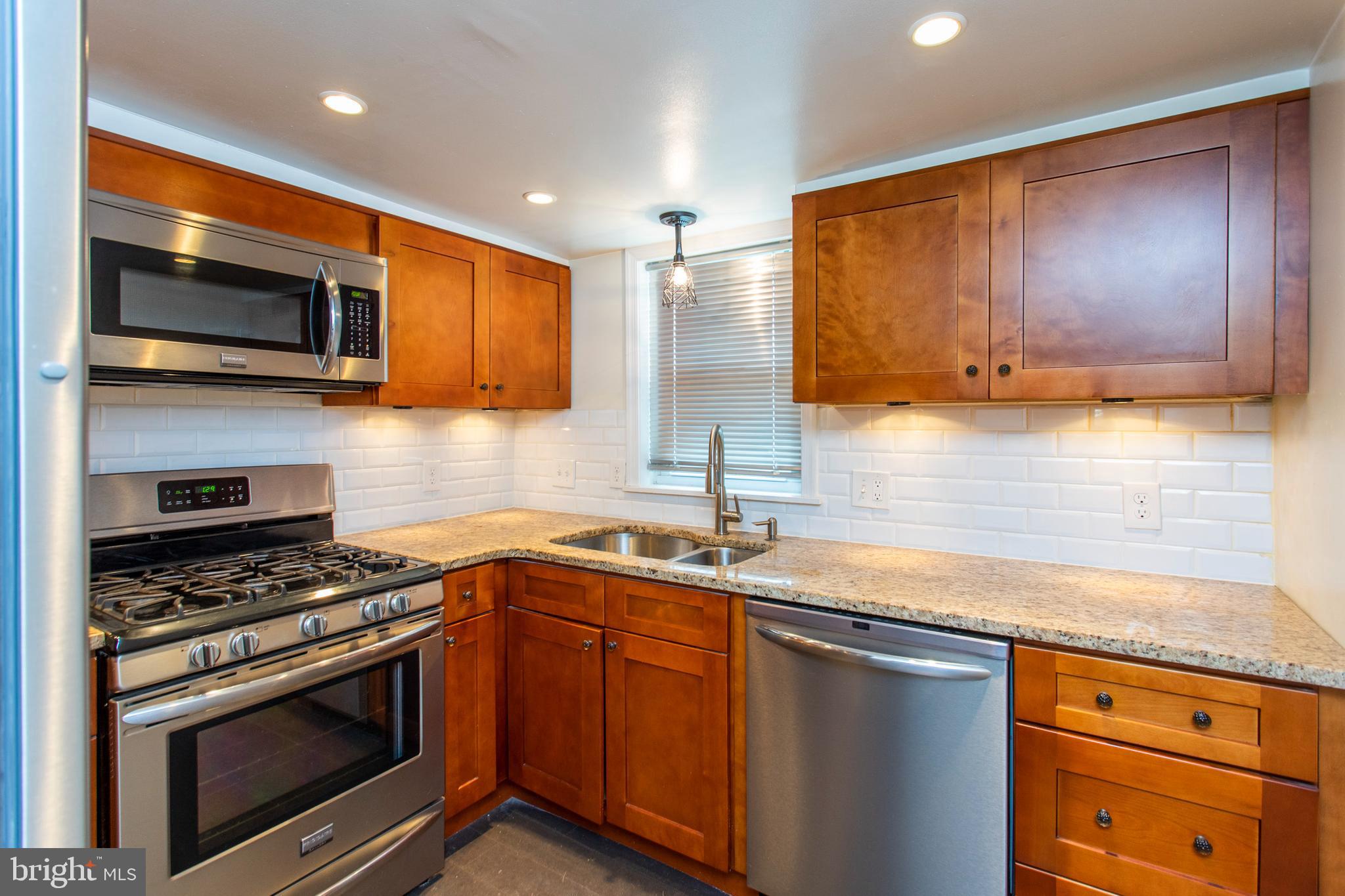 Charming 2-Bedroom Home with Private Yard in the Heart of Fishtown – Now Available for Rent!
Welcome to 2218 E Oakdale—a beautifully maintained 2-bedroom, 1-bath home offering classic charm and modern updates in one of Philadelphia’s most vibrant neighborhoods. Inside, you’ll find gorgeous hardwood floors, exposed brick accents, and stylish subway tile in both the kitchen and bathroom. The thoughtfully designed kitchen features cork flooring, granite countertops, stainless steel appliances, and a five-burner gas stovetop—perfect for cooking at home.
Enjoy your own private backyard, ideal for relaxing or entertaining. Located just steps from local favorites like Cook & Shaker and within a half-mile of Kensington Food Co-Op, this home puts you close to the best of Fishtown—including Memphis Taproom, Martha, Pizza Brain, Tacconelli’s, and more. Easy access to public transportation and I-95 makes commuting a breeze.
Don’t miss your chance to live in one of the city’s most sought-after neighborhoods—schedule your tour today!