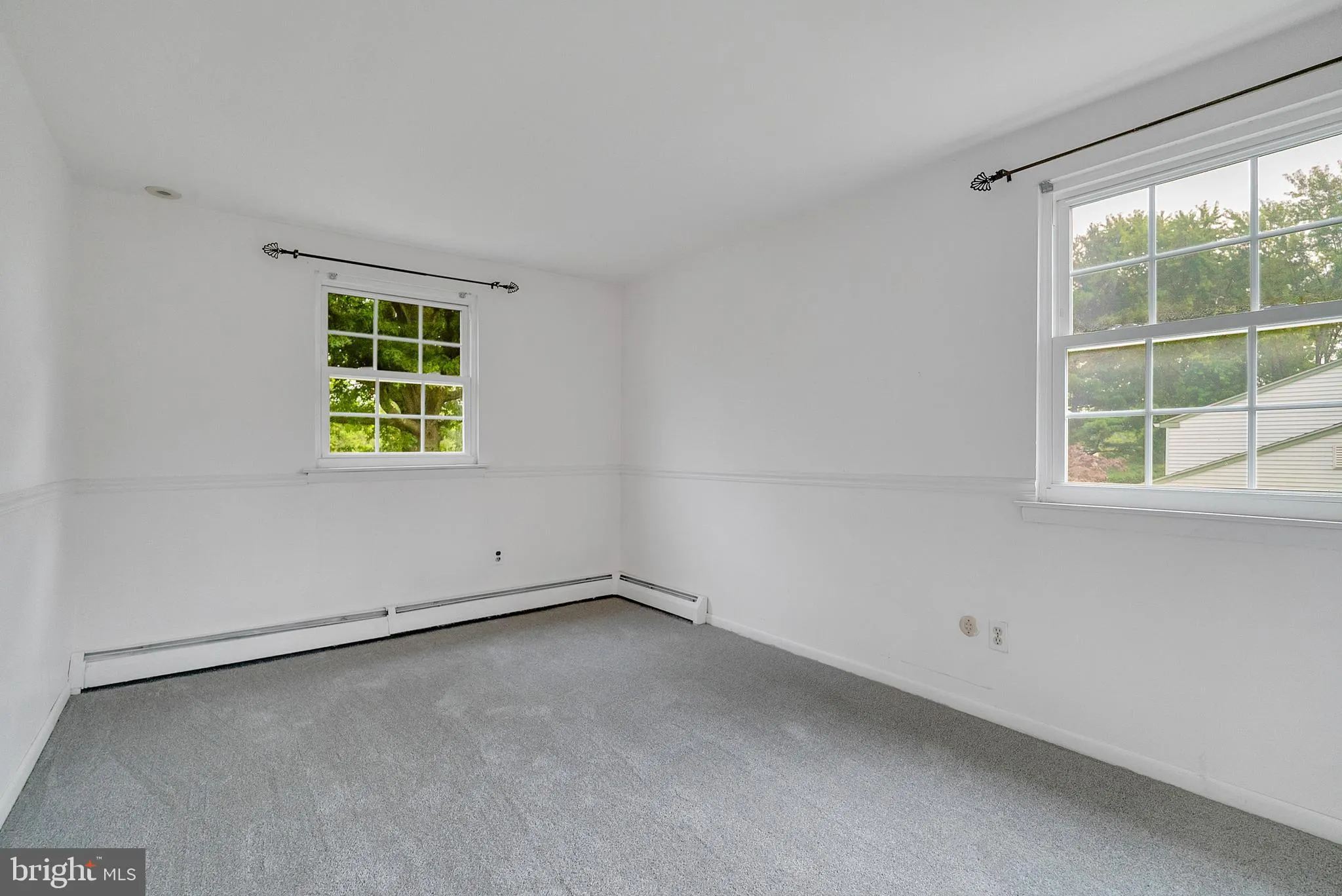 Lansdale, Pennsylvania 19446, United States, 4 Bedrooms Bedrooms, ,3 BathroomsBathrooms,Residential,Pending,184658