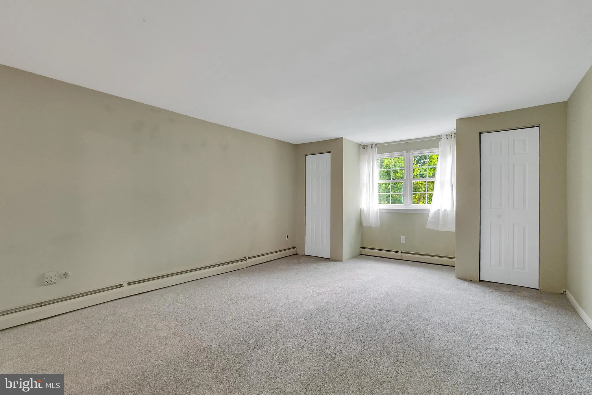 Lansdale, Pennsylvania 19446, United States, 4 Bedrooms Bedrooms, ,3 BathroomsBathrooms,Residential,Pending,184658