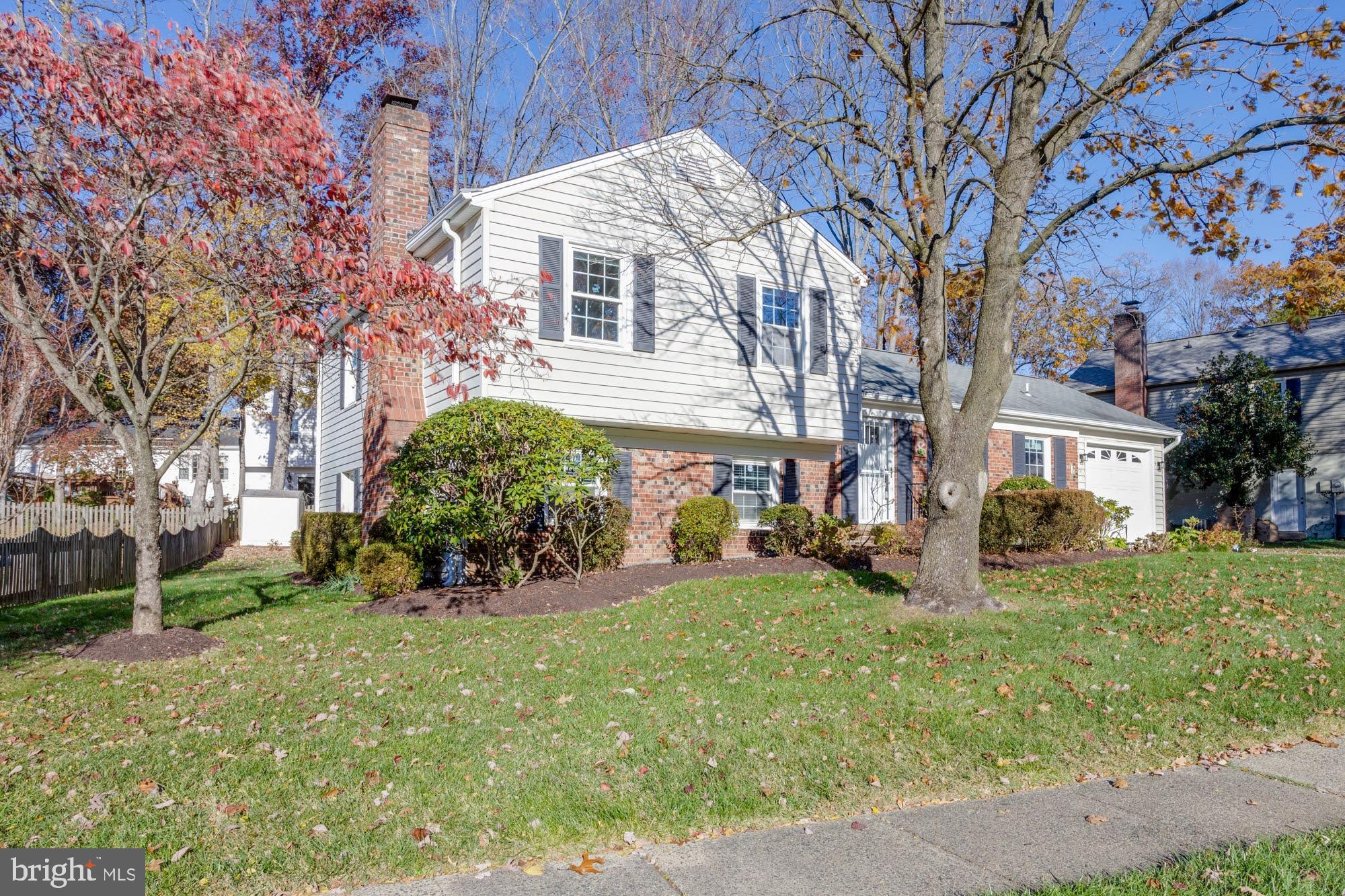 LAKE BRADDOCK - Residential