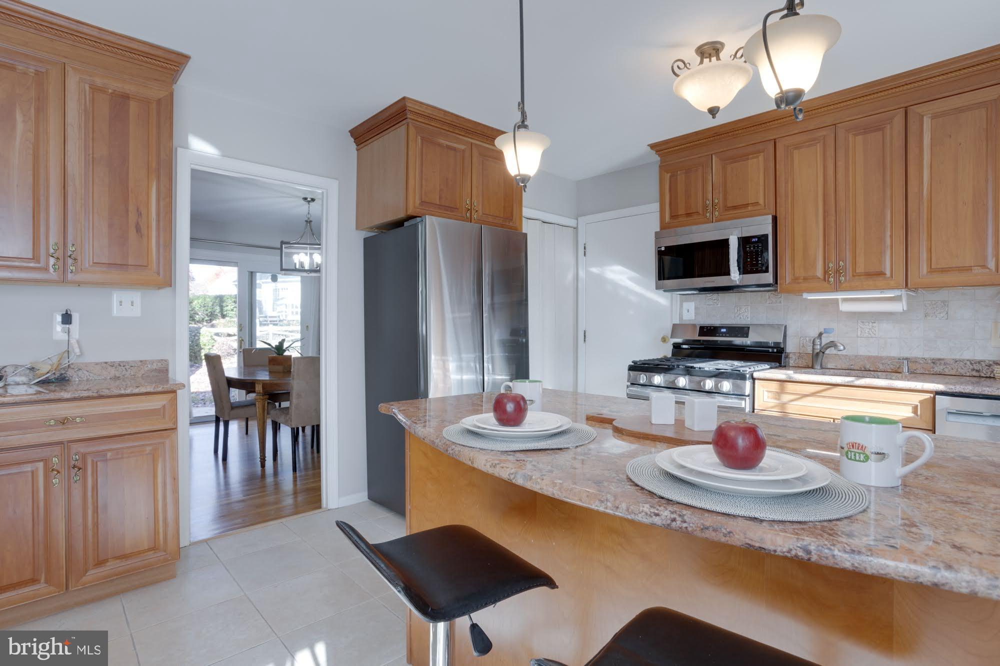 LAKE BRADDOCK - Residential