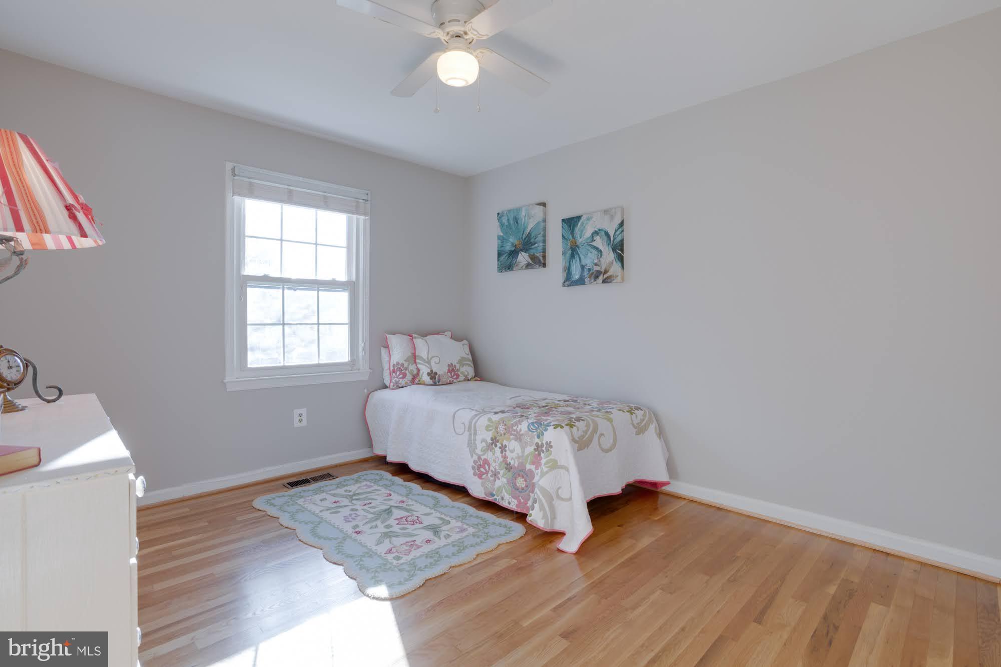 LAKE BRADDOCK - Residential