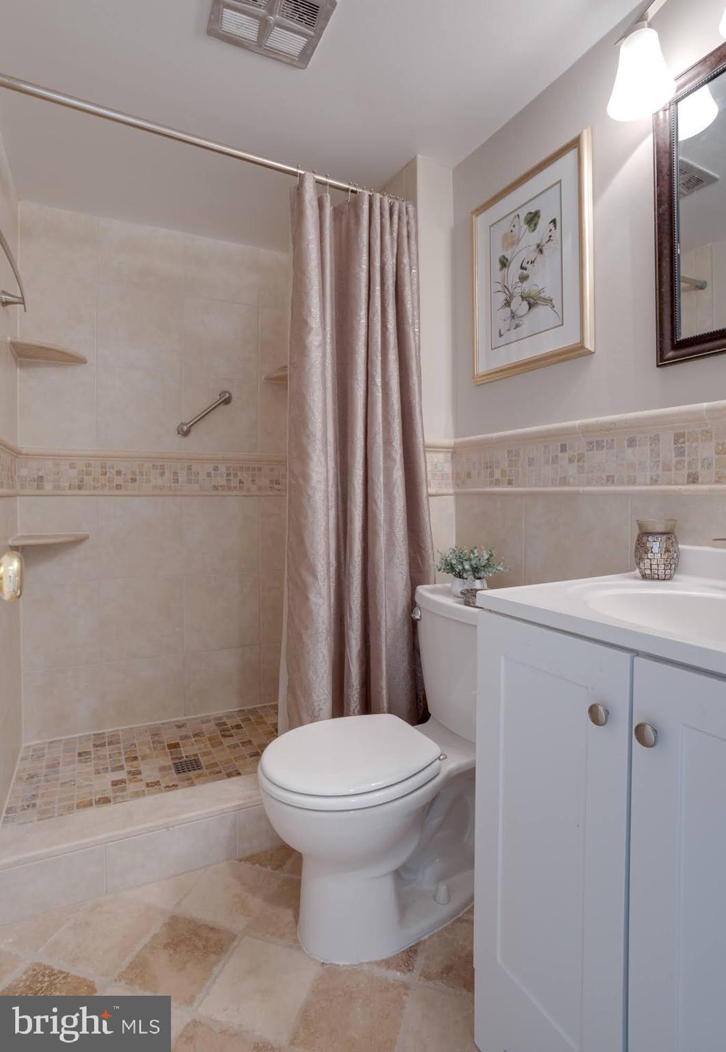 LAKE BRADDOCK - Residential