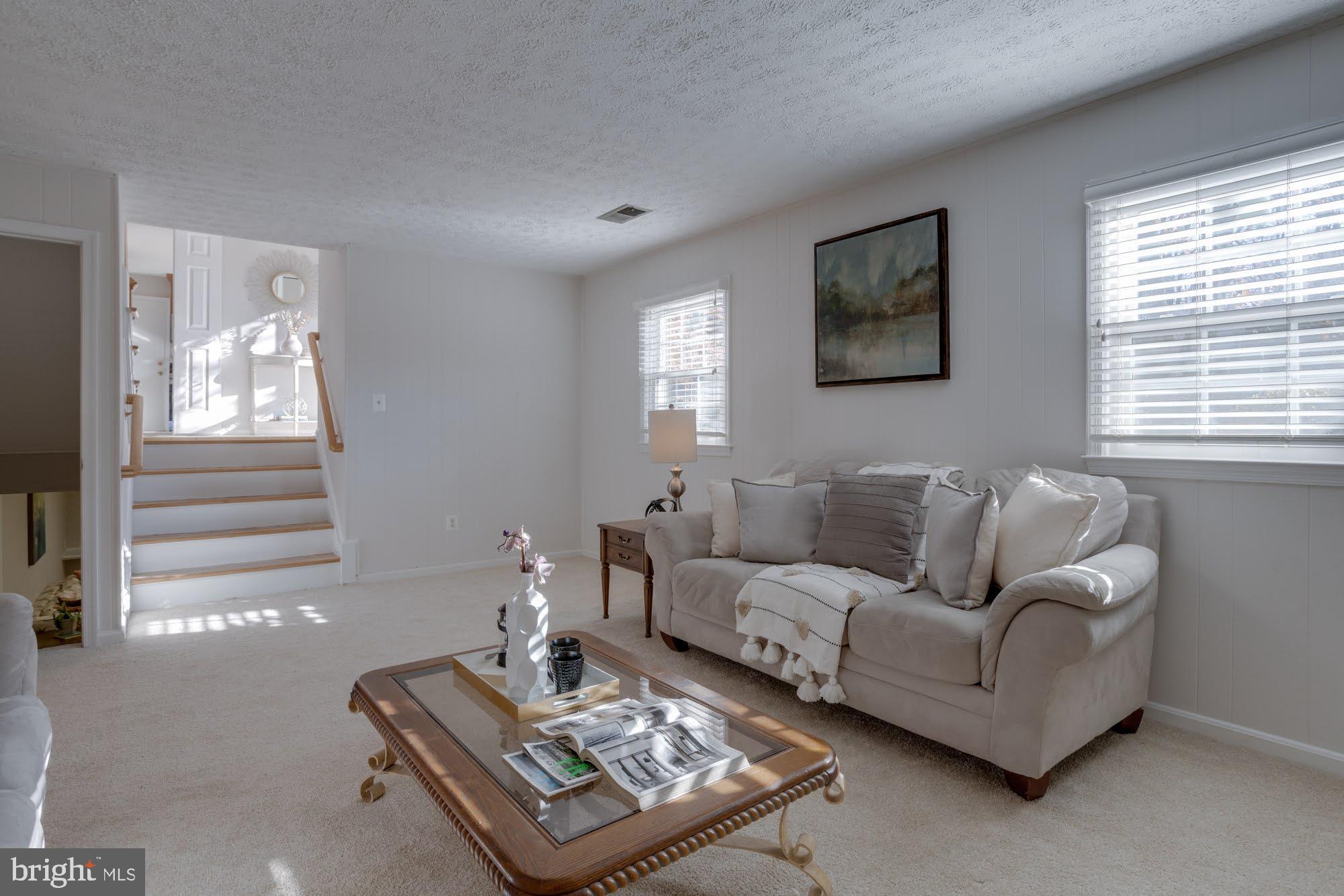 LAKE BRADDOCK - Residential