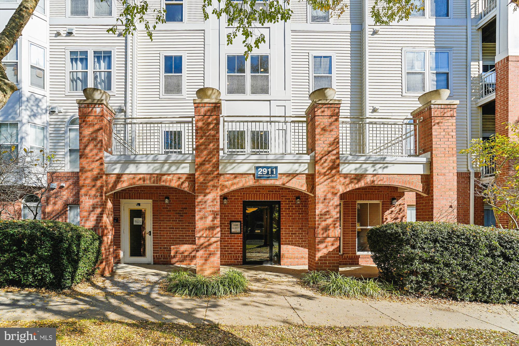 2911 DEER HOLLOW WAY 421 & 422