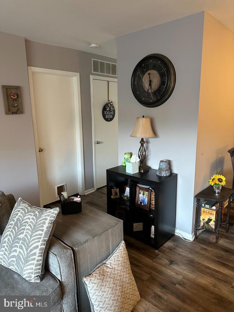 MAPLE HILL - Residential