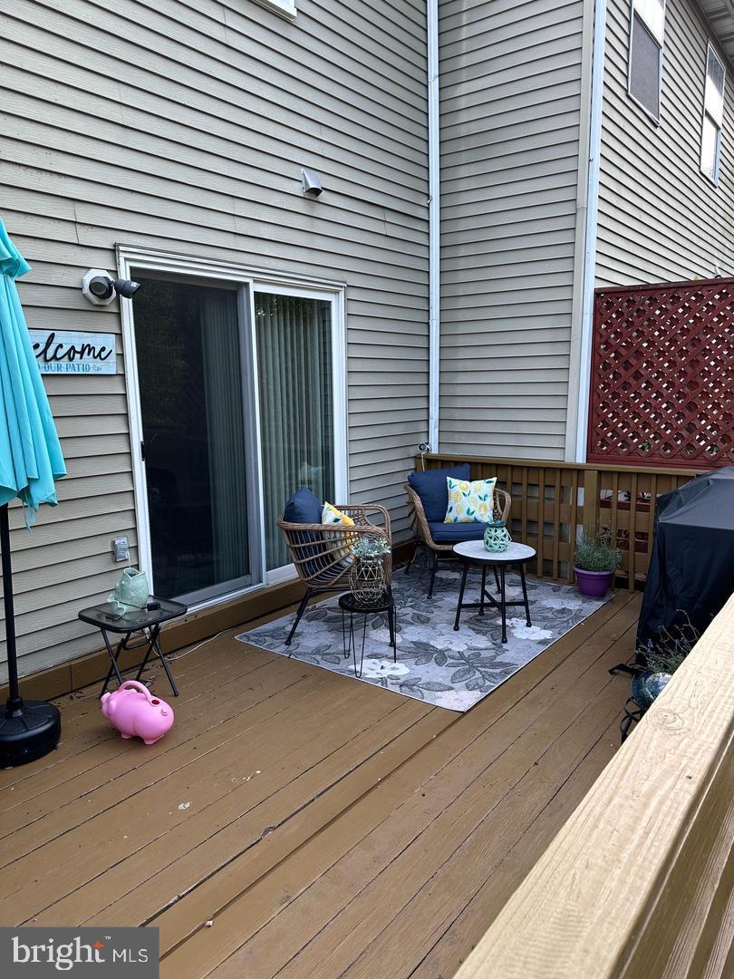 MAPLE HILL - Residential