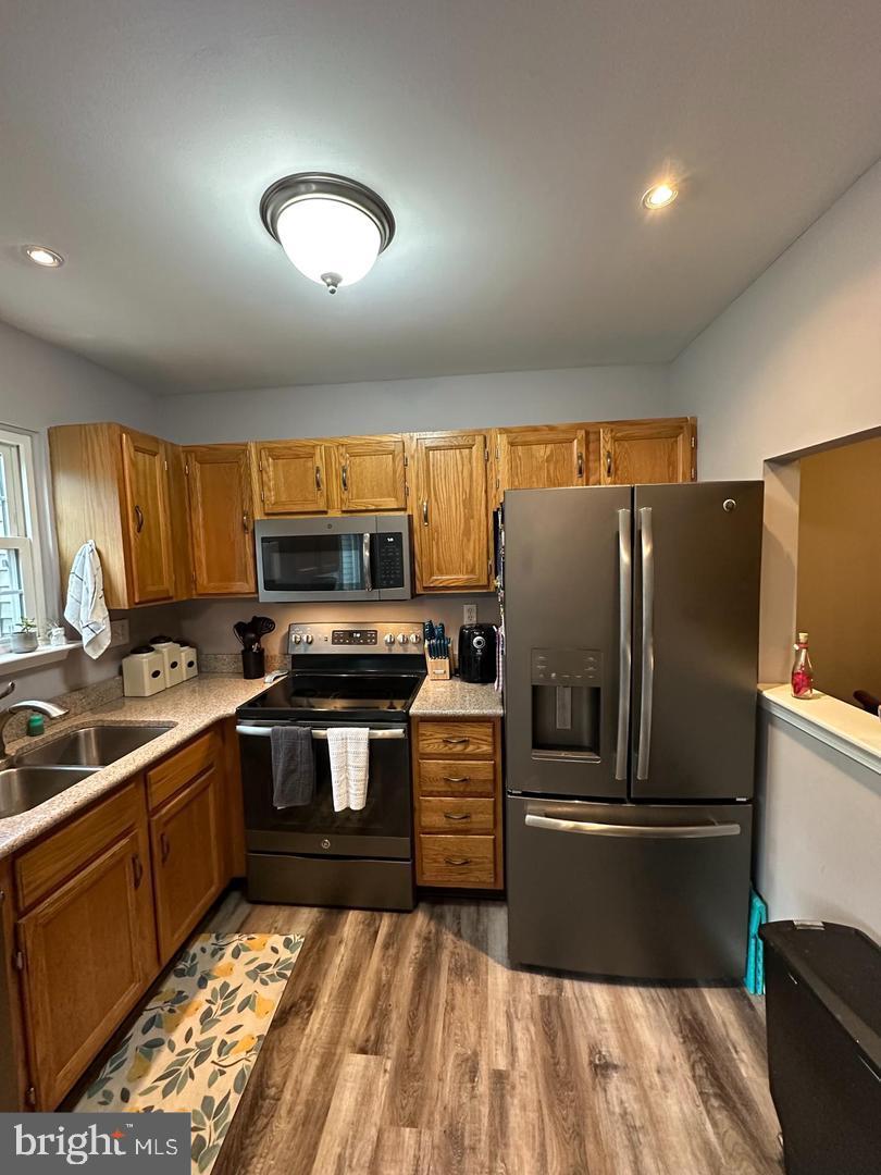 MAPLE HILL - Residential