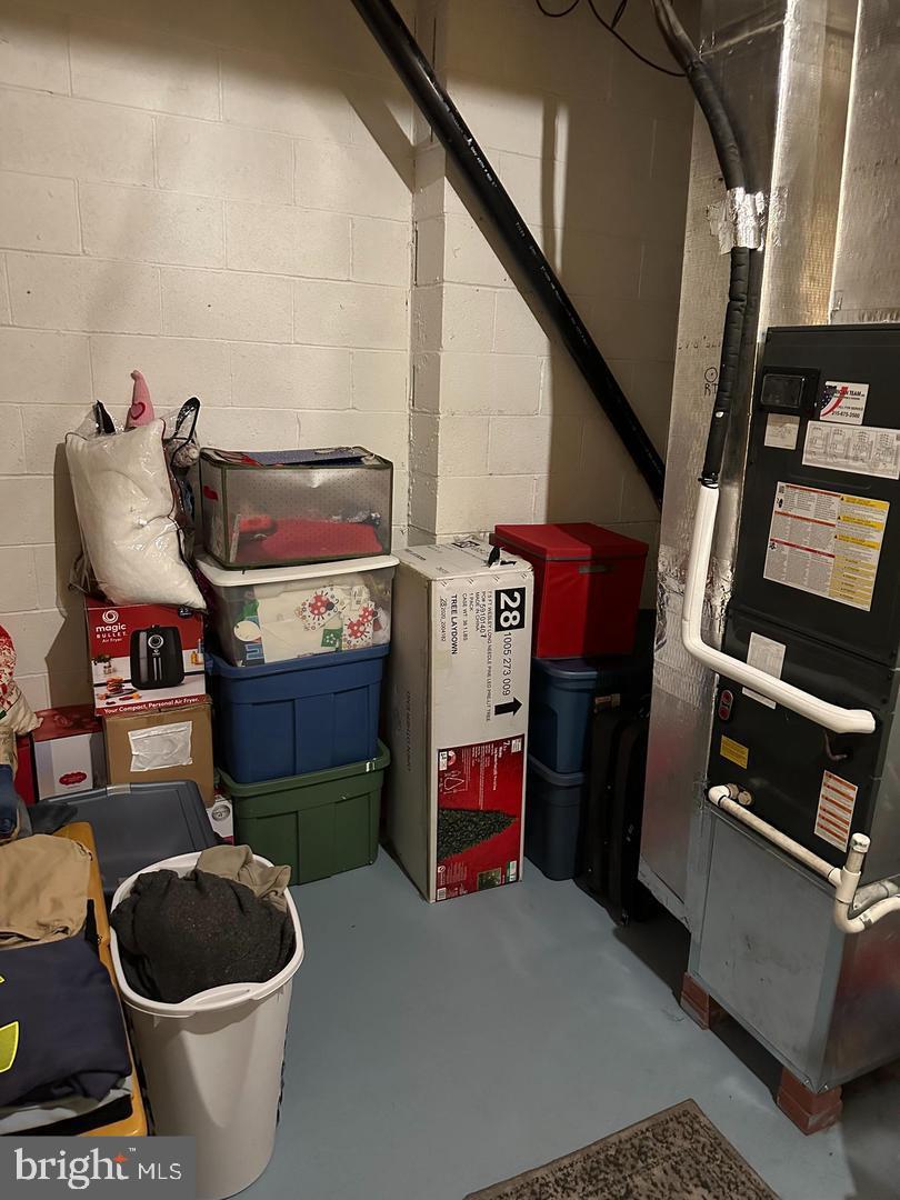 MAPLE HILL - Residential