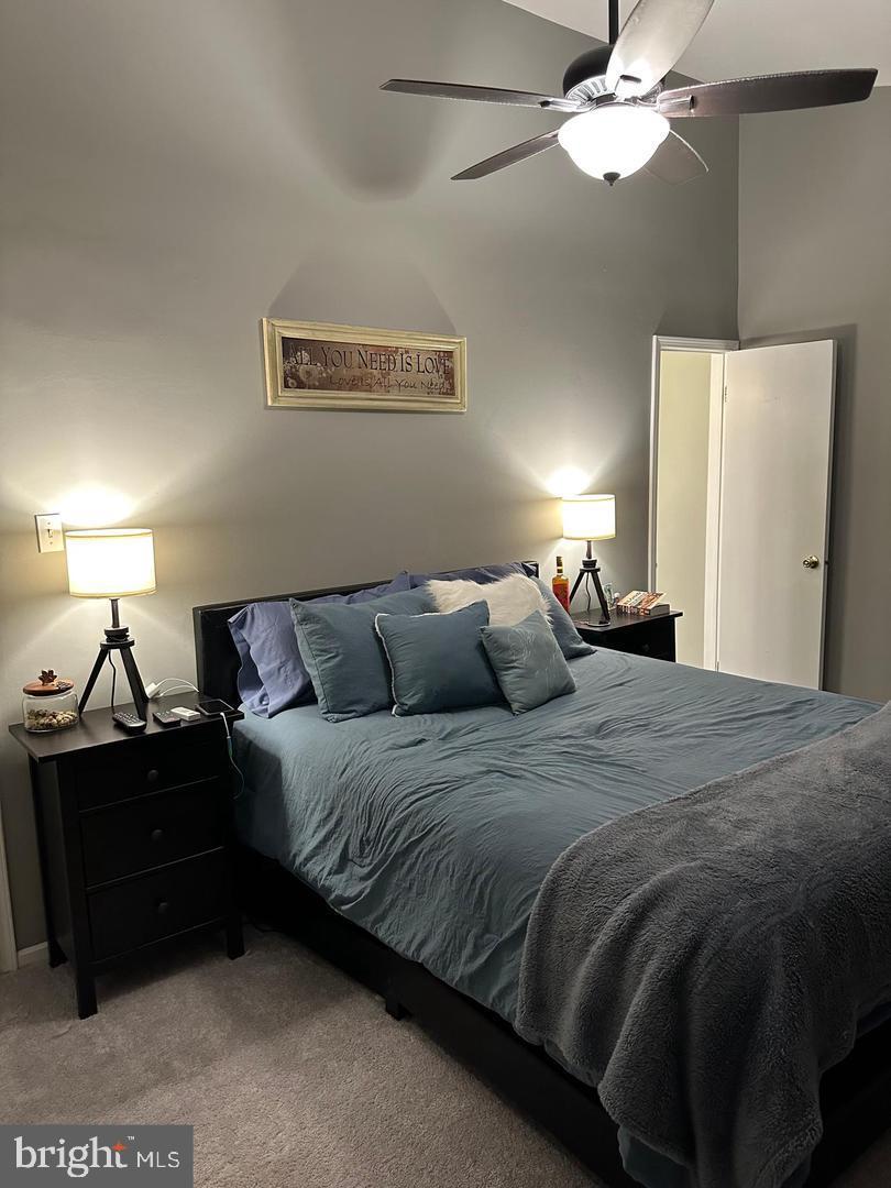 MAPLE HILL - Residential