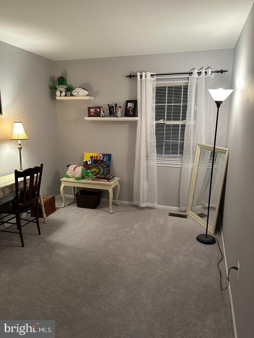 MAPLE HILL - Residential