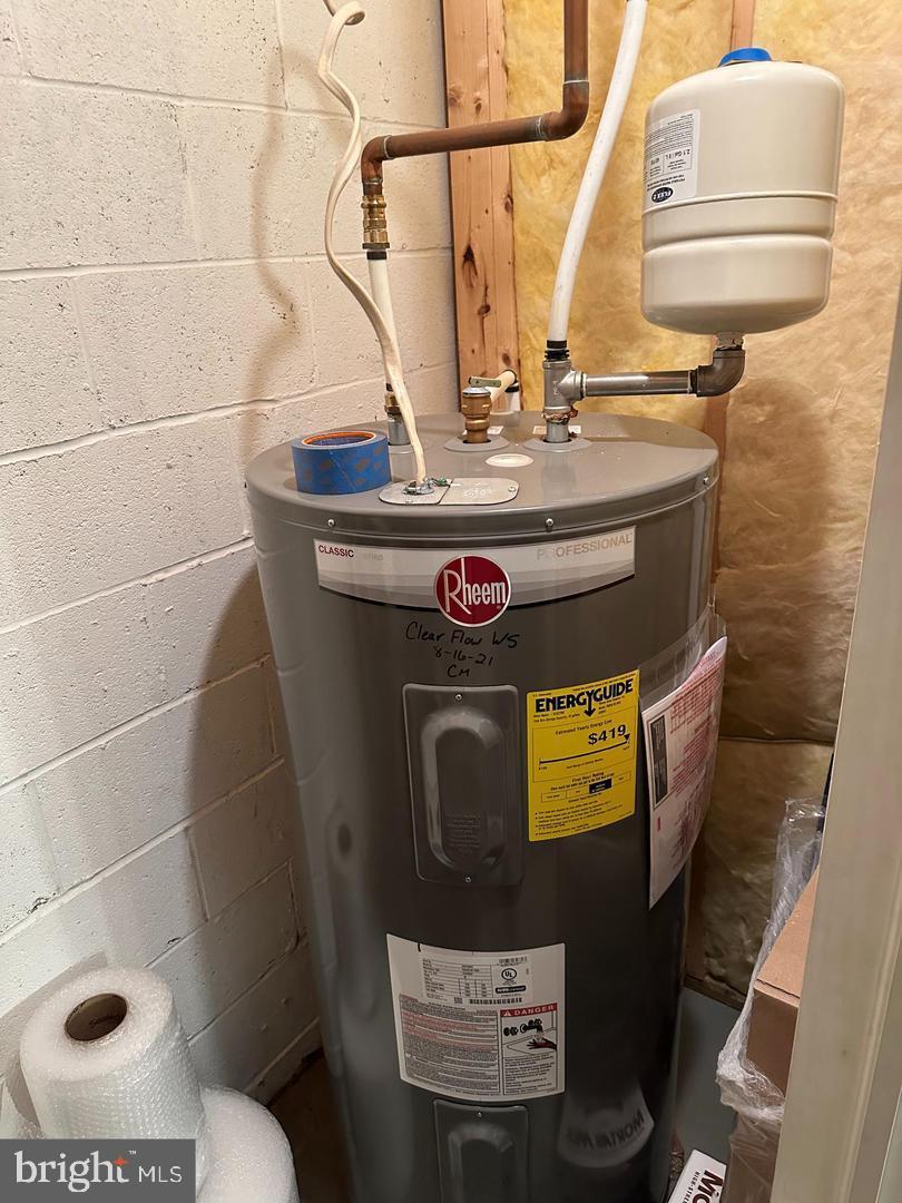 MAPLE HILL - Residential