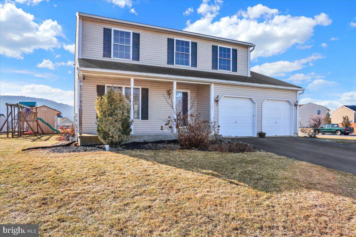 121 NANTUCKET DRIVE