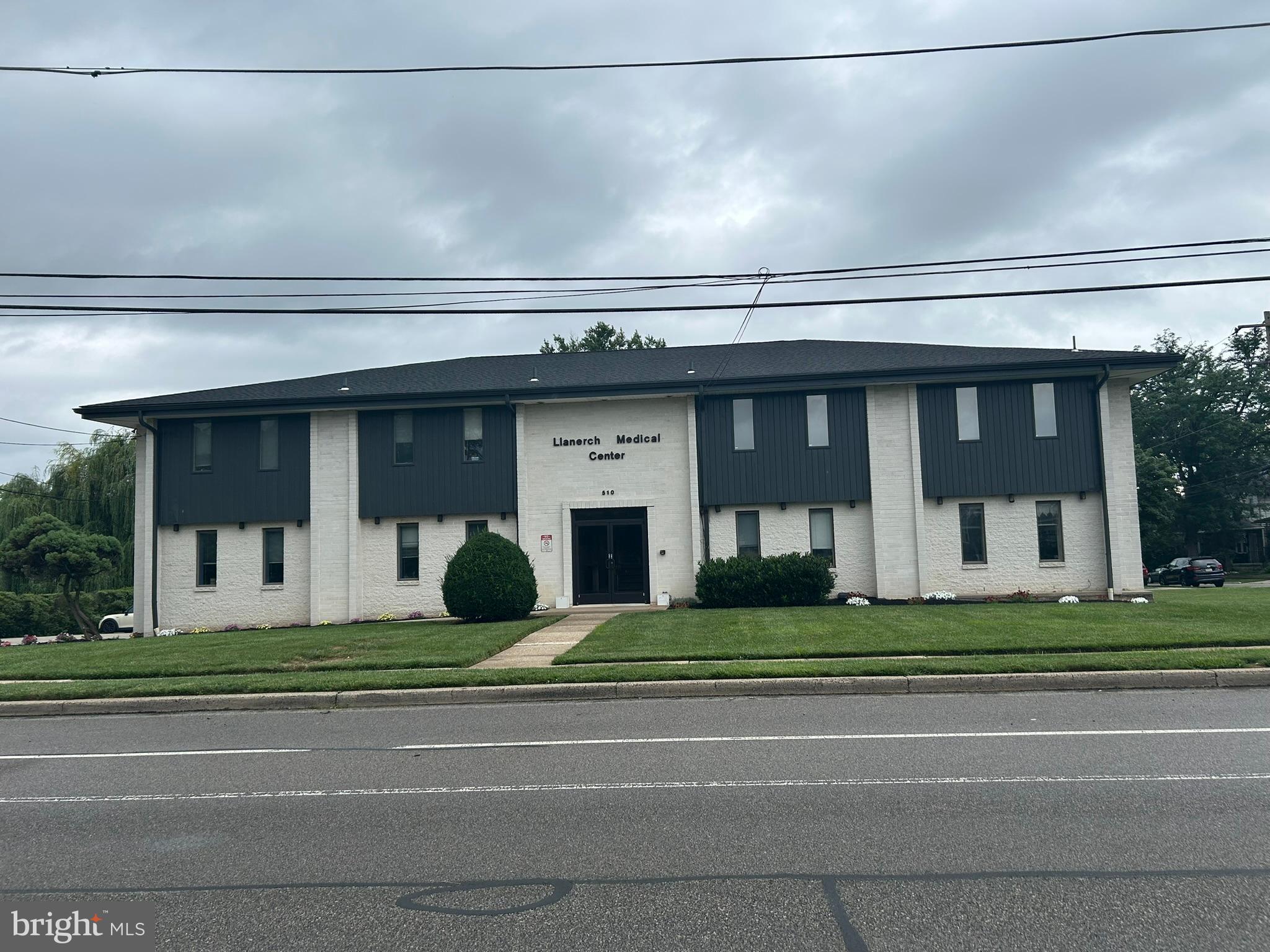 1,400 sq ft Commercial Condo in Haverford Township. Space is good for dental, medical, or other professional office space. The area includes a sitting area, reception area, conference room, 3 private rooms, and a bathroom. The seller will install a new Air Conditioning system. The building has a front and back entrance, elevator, new roof (2020), new main sewer line (2023), an 37 space parking. Condo fees is $841.24/mo. Which includes water, maintenance cleaning, maintenance on common area, lighting and management fee.