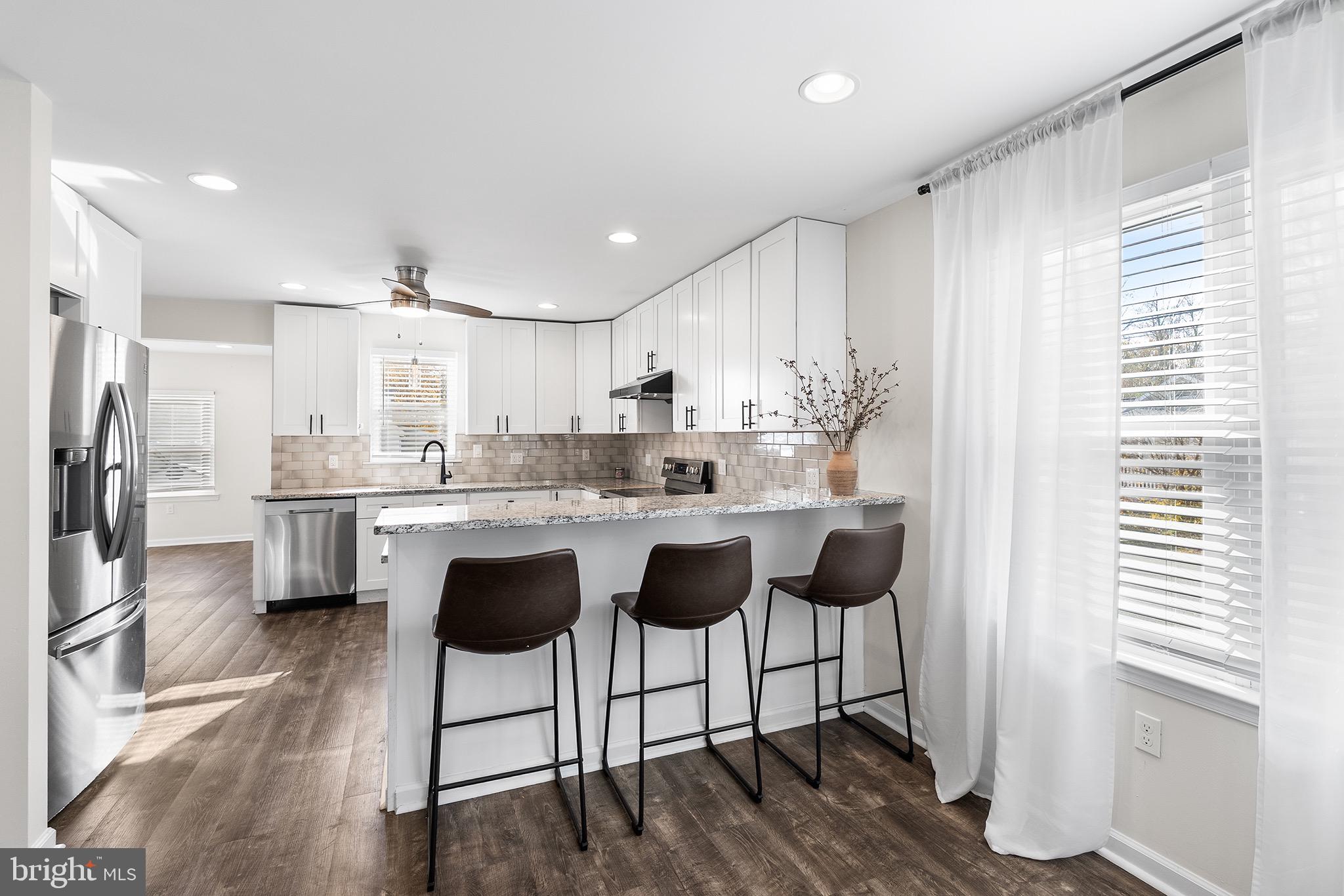 TWIN OAKS - Residential