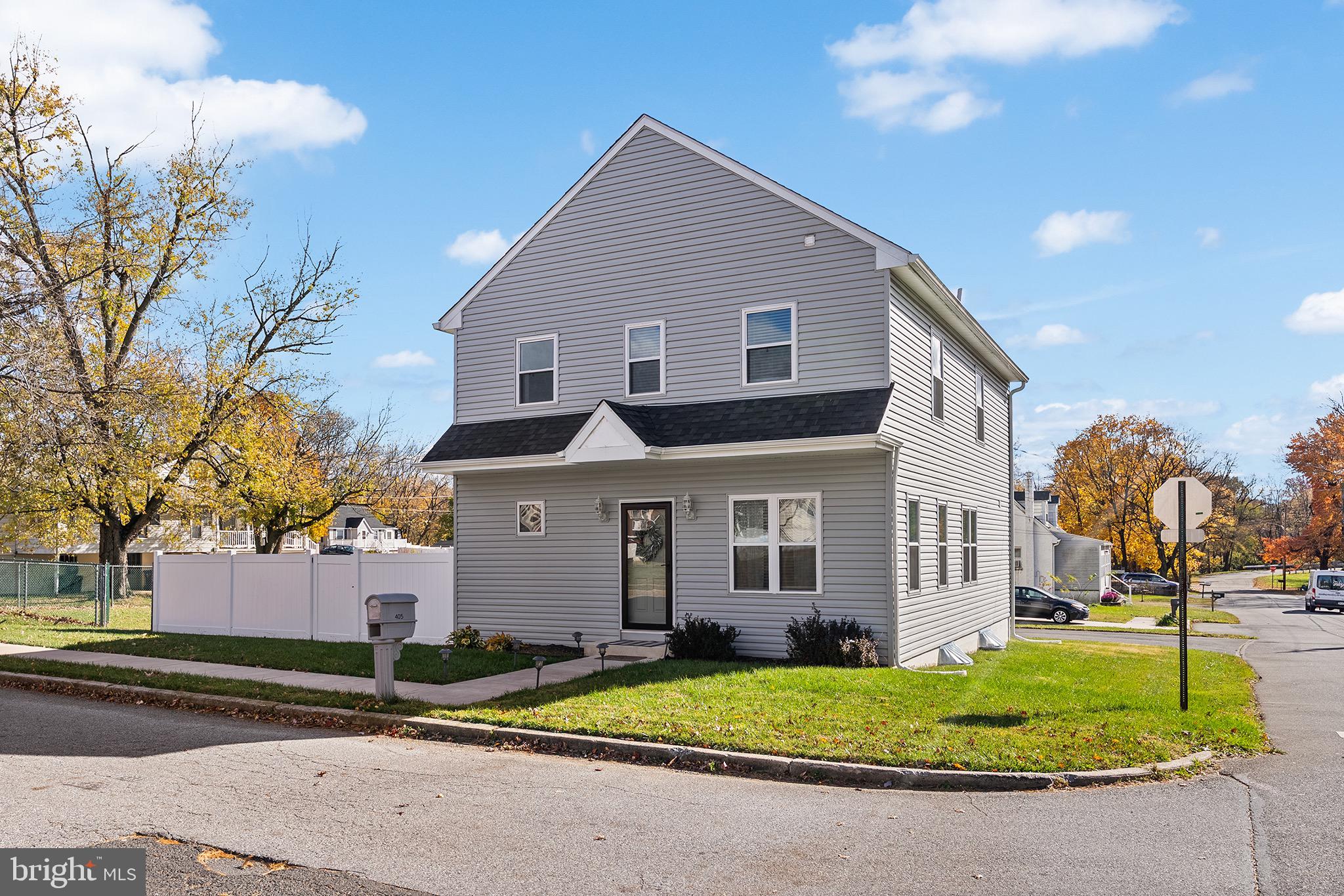 TWIN OAKS - Residential