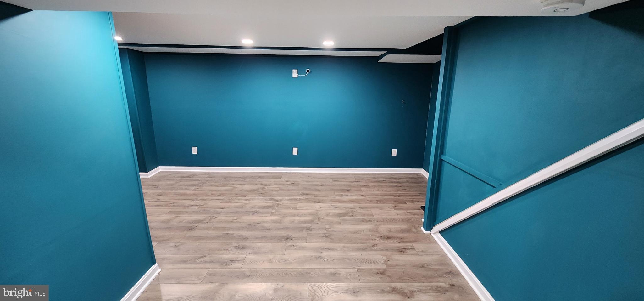 CHINQUAPIN PARK - Residential