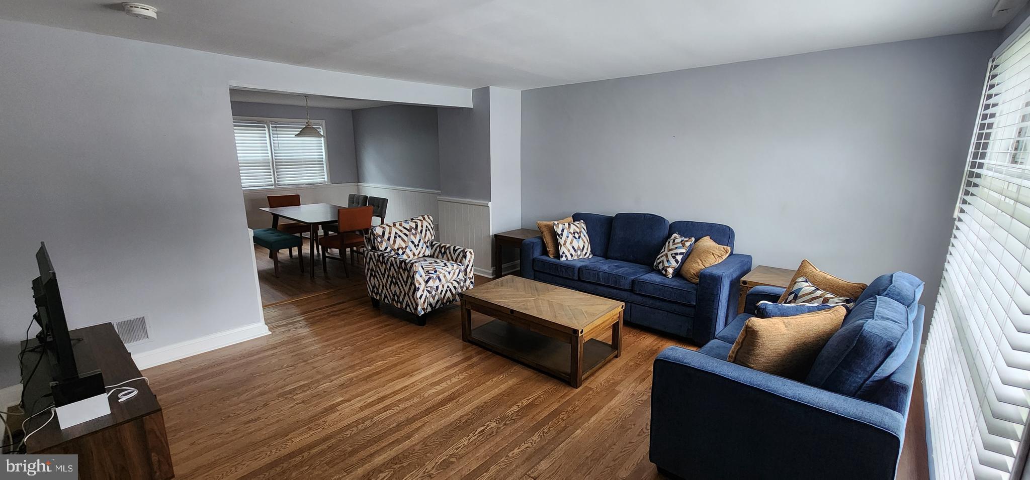 CHINQUAPIN PARK - Residential