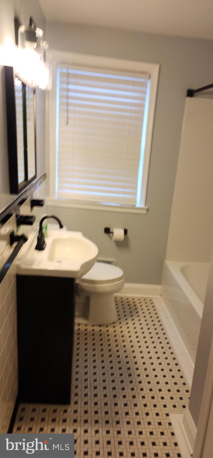CHINQUAPIN PARK - Residential