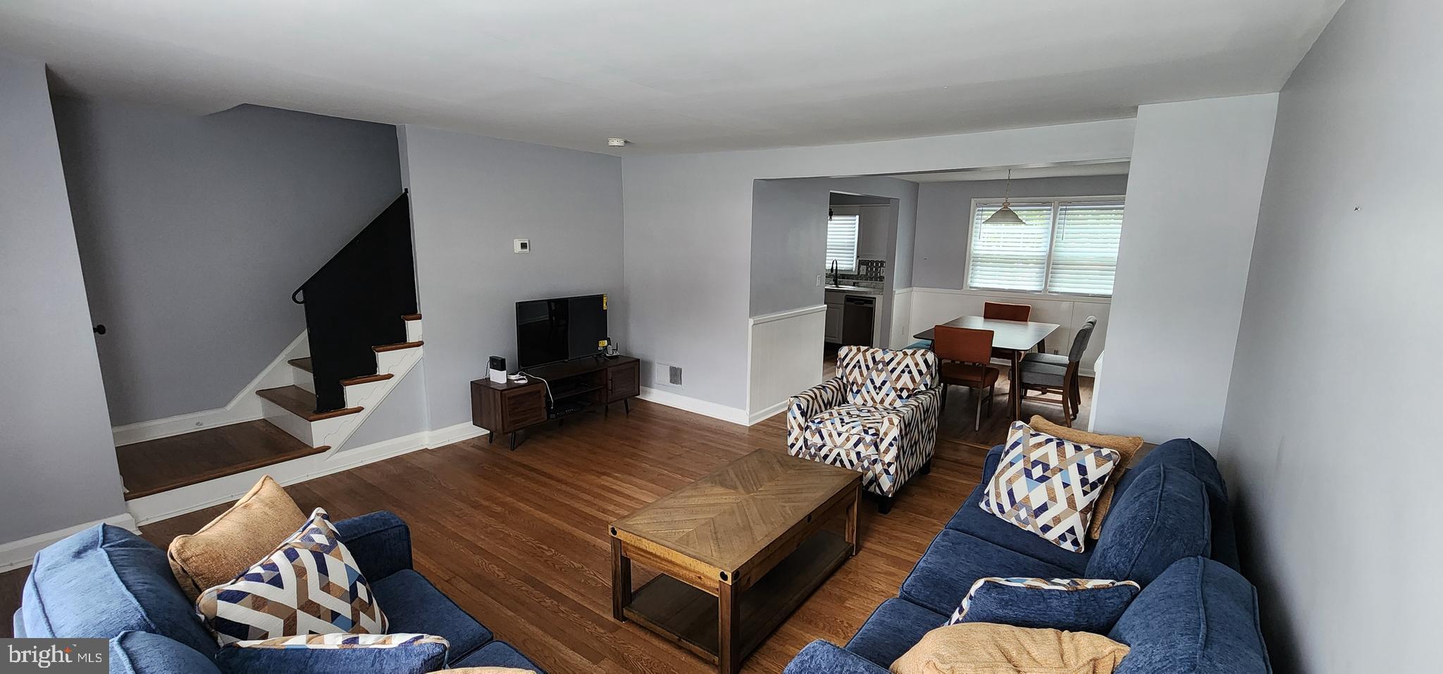 CHINQUAPIN PARK - Residential