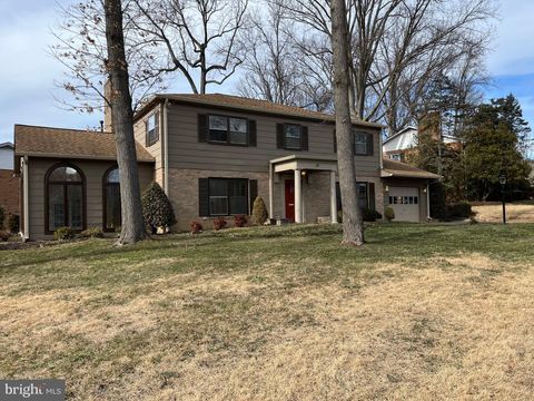 8410 STOCKADE DRIVE ALEXANDRIA VA 22308