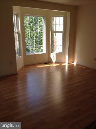 HOYLES MILL VILLAGE - Residential Lease