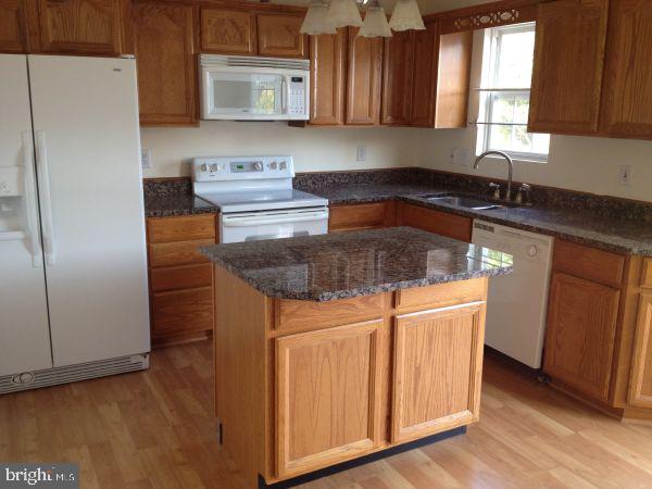 HOYLES MILL VILLAGE - Residential Lease