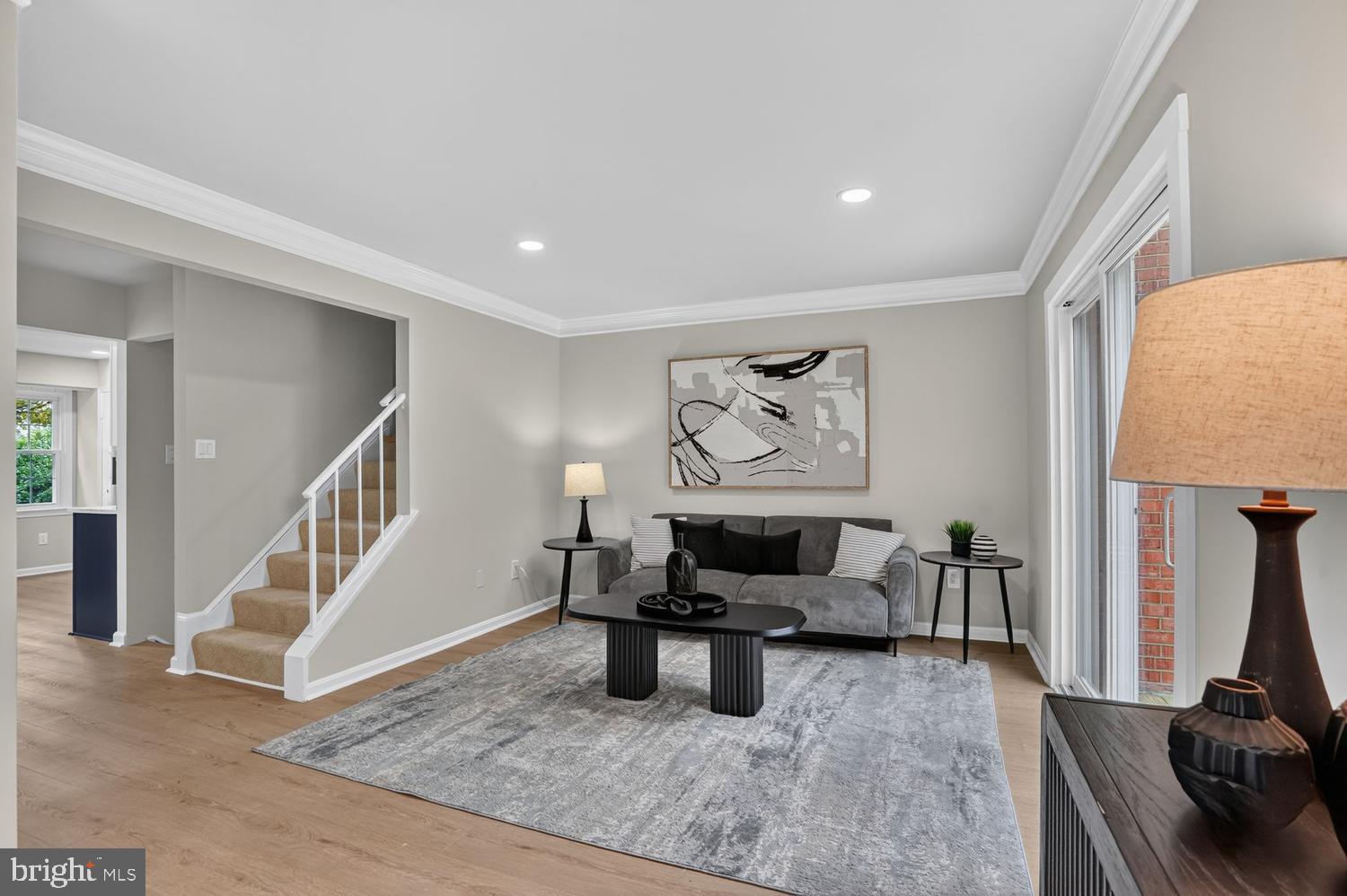 5027 HEAD COURT