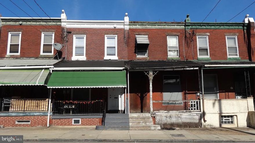 Package of 14 houses, very good condition and ready  to go to closing. Rentals are in very good condition, and priced to sell  All offers will be presented, $10,000 deposit and proof of funds will be required, 14 houses are in very good condition, package offers great yield. Must buy all 14.  Contact LA for details.  Package details attached to MLS.  Must show financial ability and make an  offer with inspection contingency  and please do not approach the tenants.