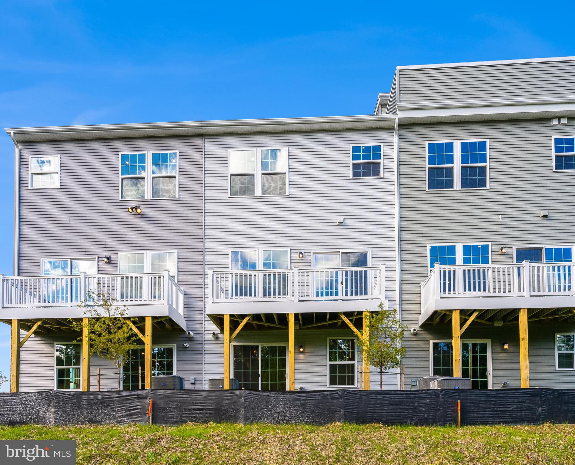STEPHENS CROSSING - Residential