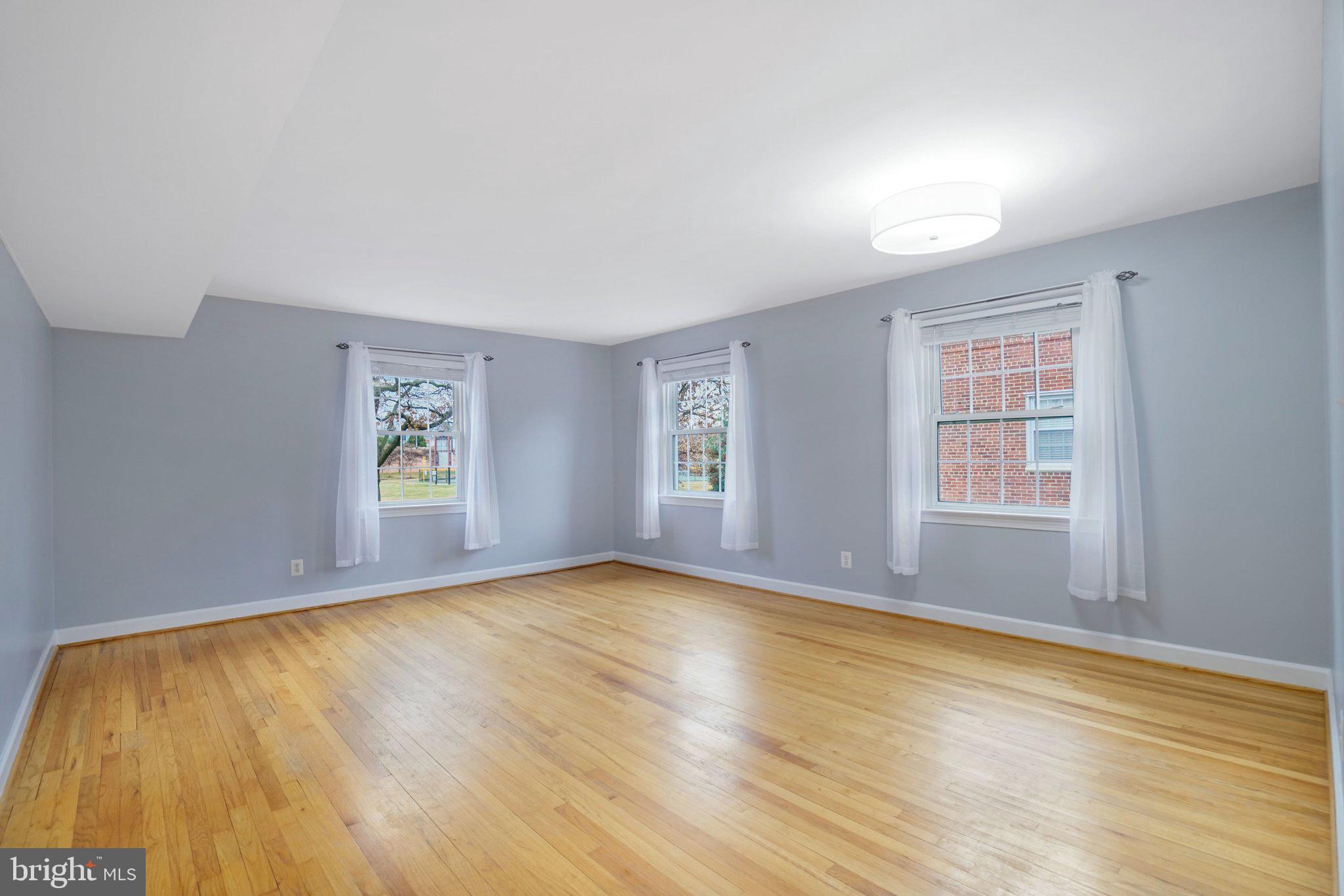 FAYETTE COURT - Residential