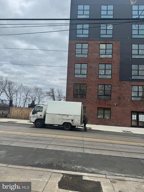 889 N 40TH STREET PHILADELPHIA PA 19104