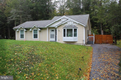 Homes For Sale - 331 Mohansic Lane<br/> TOBYHANNA, PA 18466
